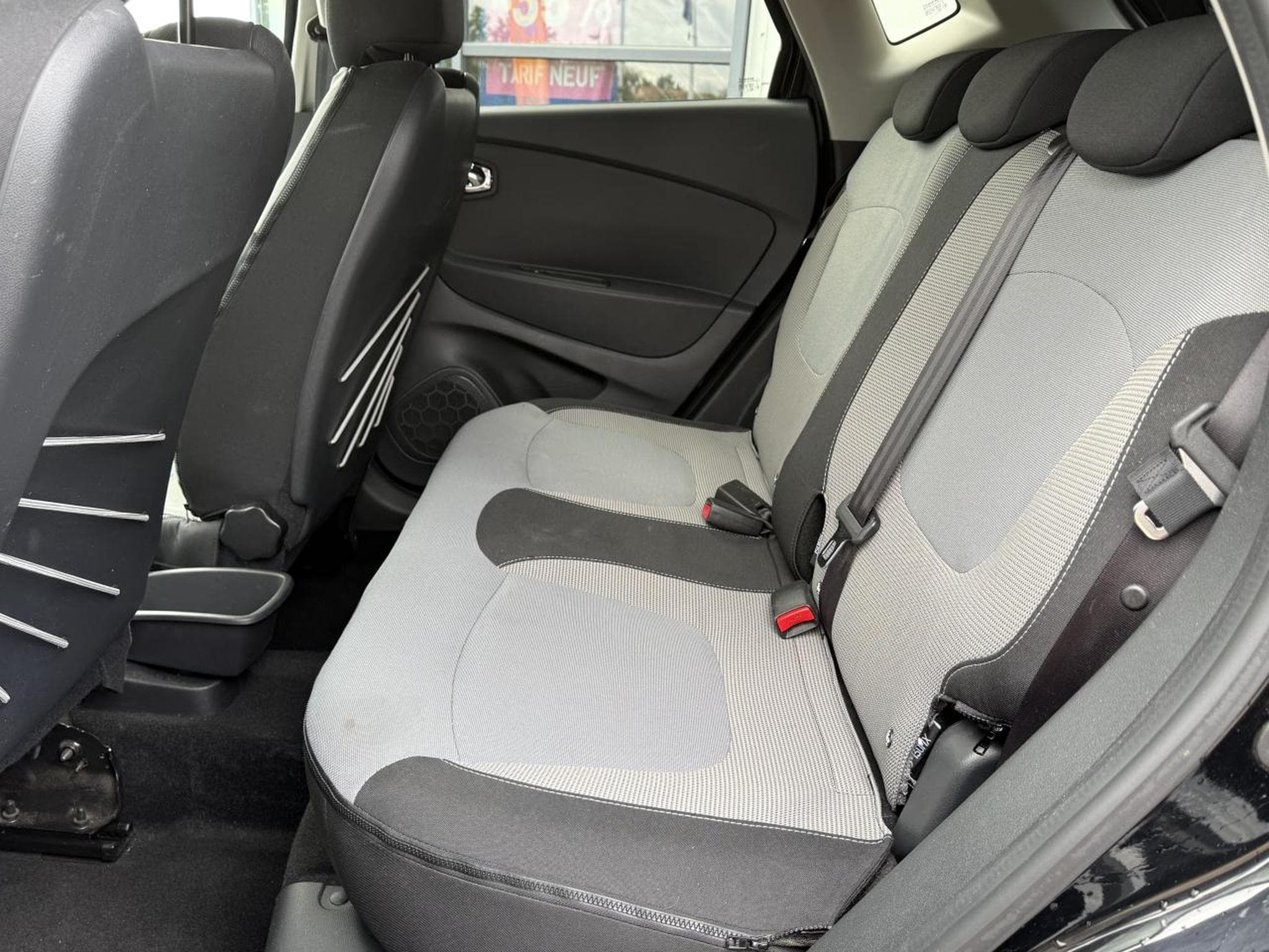 Renault CAPTUR 0.9 TCE 90 ENERGY INTENS 2016 (2016) - Foto 13