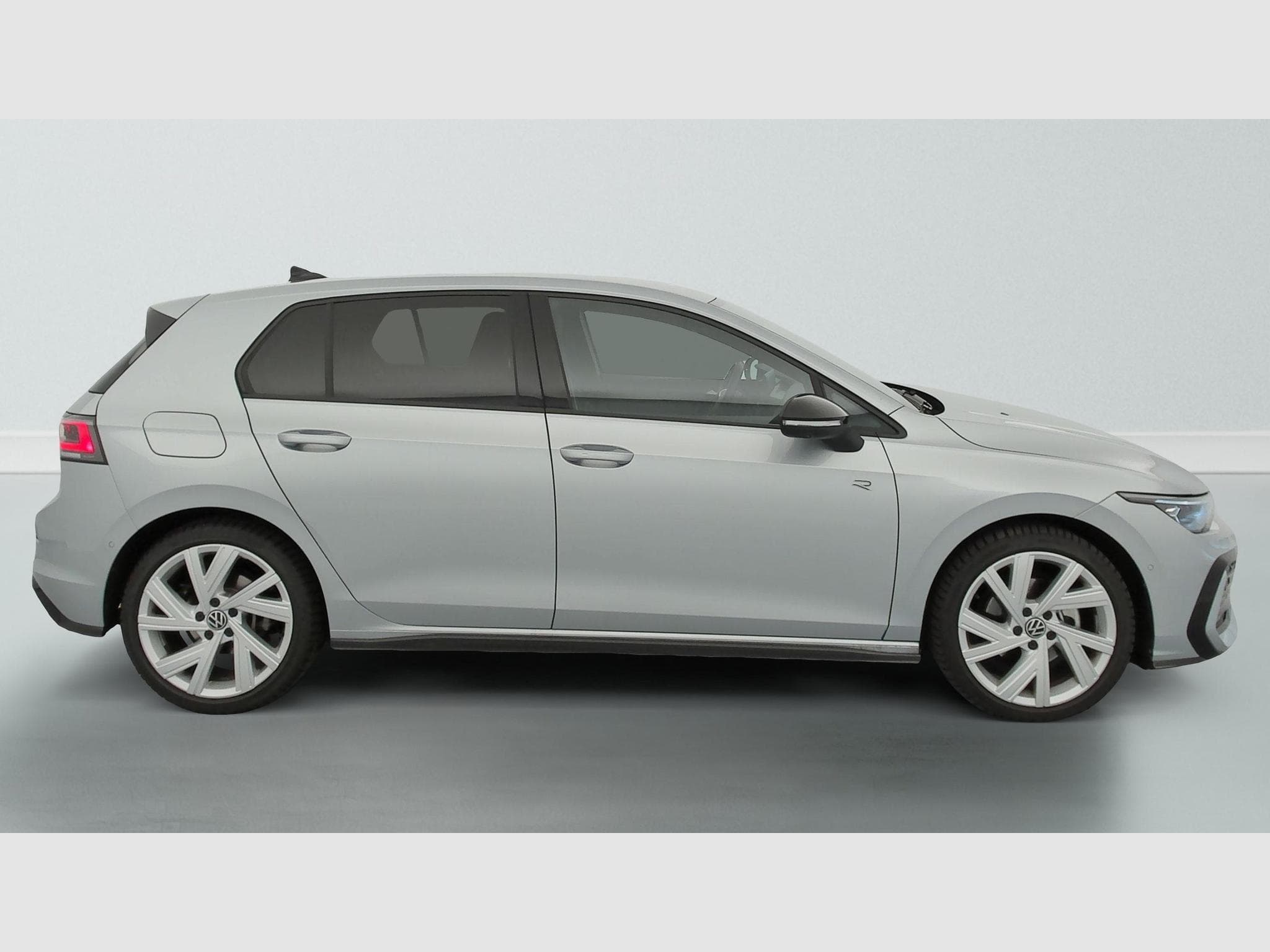 VW Golf VIII 2.0 TDI 150 DSG7 R-LINE (2025) - Foto 8