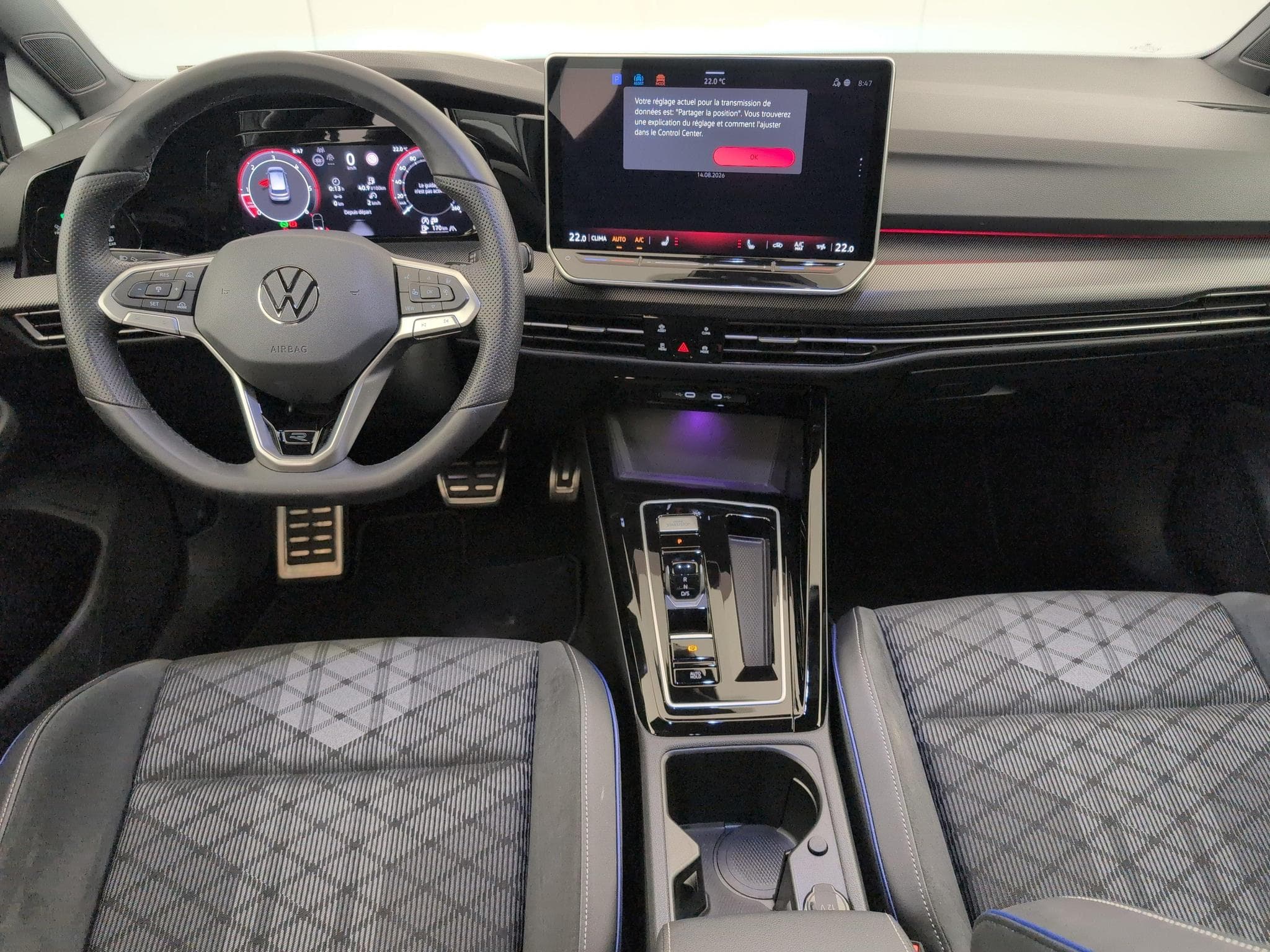 VW Golf VIII 2.0 TDI 150 DSG7 R-LINE (2025) - Foto 13