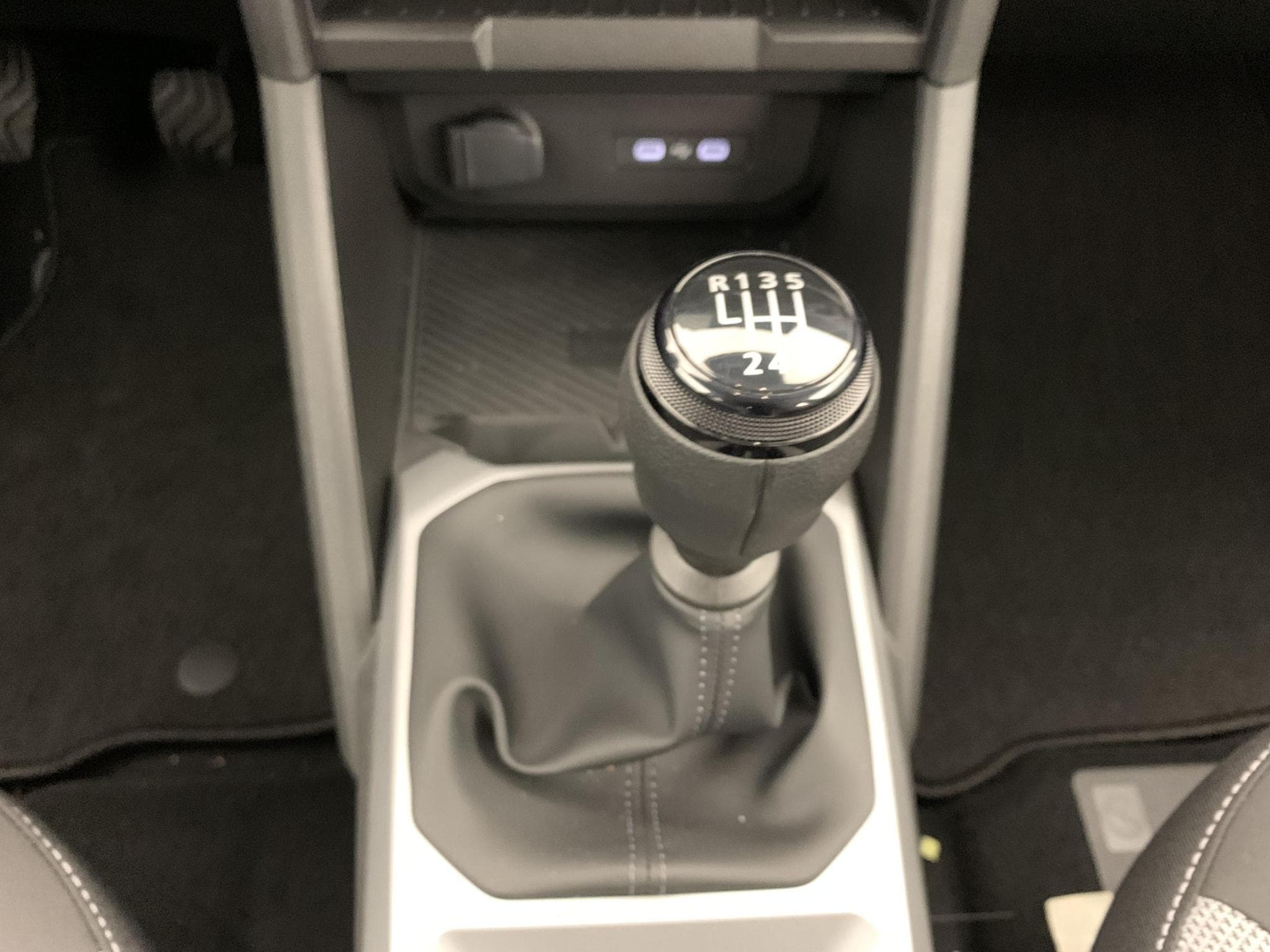 Dacia BIGSTER Mild Hybrid 140 Journey (2026) - Foto 16