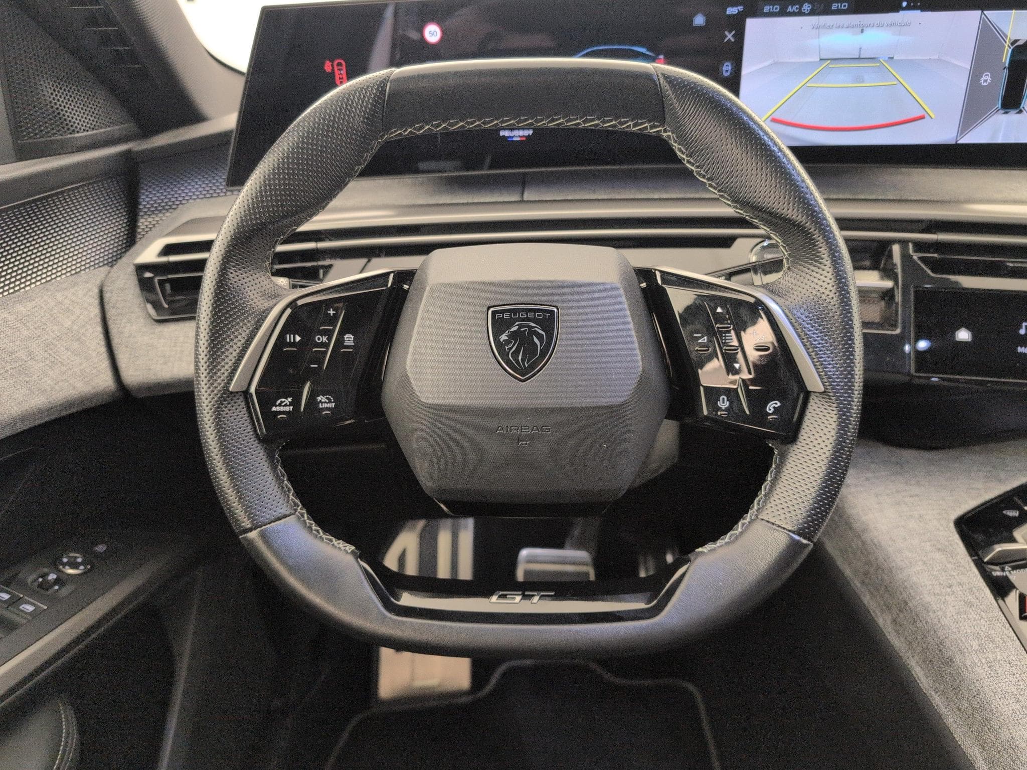 Peugeot 3008 Hybrid 145 e-DCS6 GT (2025) - Foto 15