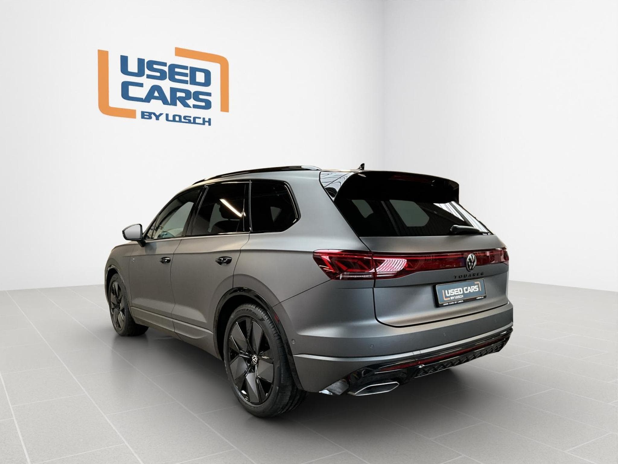 VW Touareg R-Line+4M+Black-Style+Pano+AHK+Luft.+Stand-H. (2025) - Photo 6