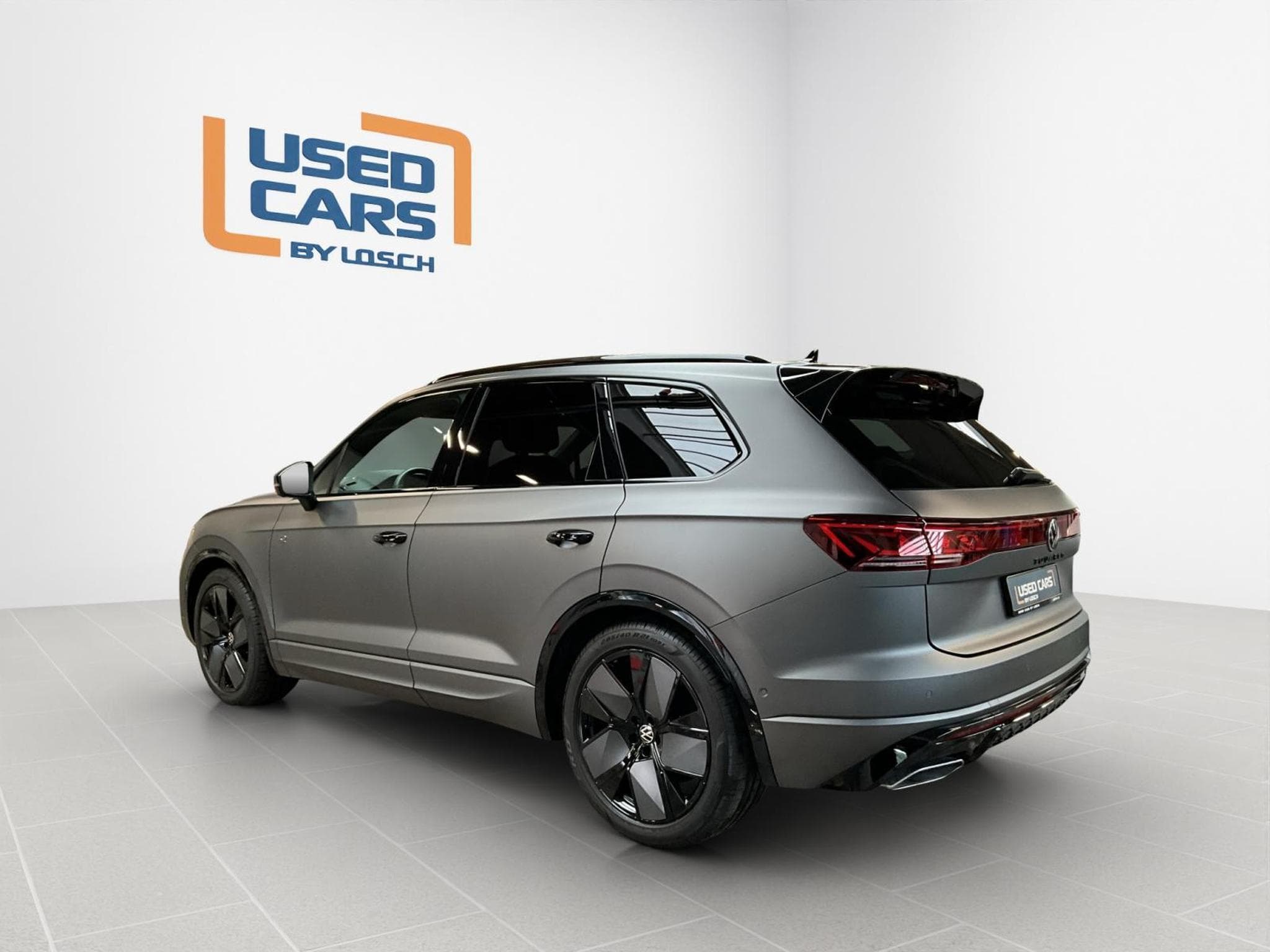 VW Touareg R-Line+4M+Black-Style+Pano+AHK+Luft.+Stand-H. (2025) - Photo 5