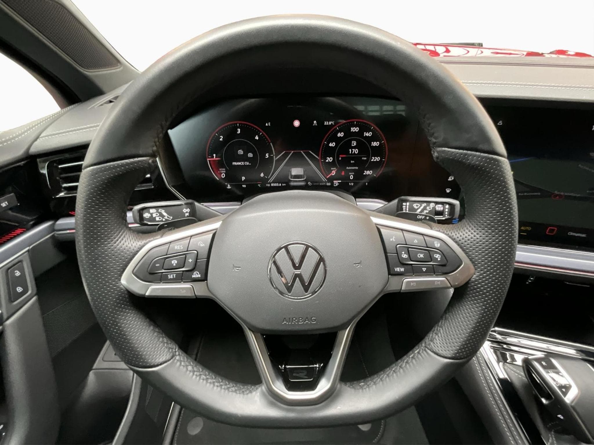 VW Touareg R-Line+4M+Black-Style+Pano+AHK+Luft.+Stand-H. (2025) - Photo 10