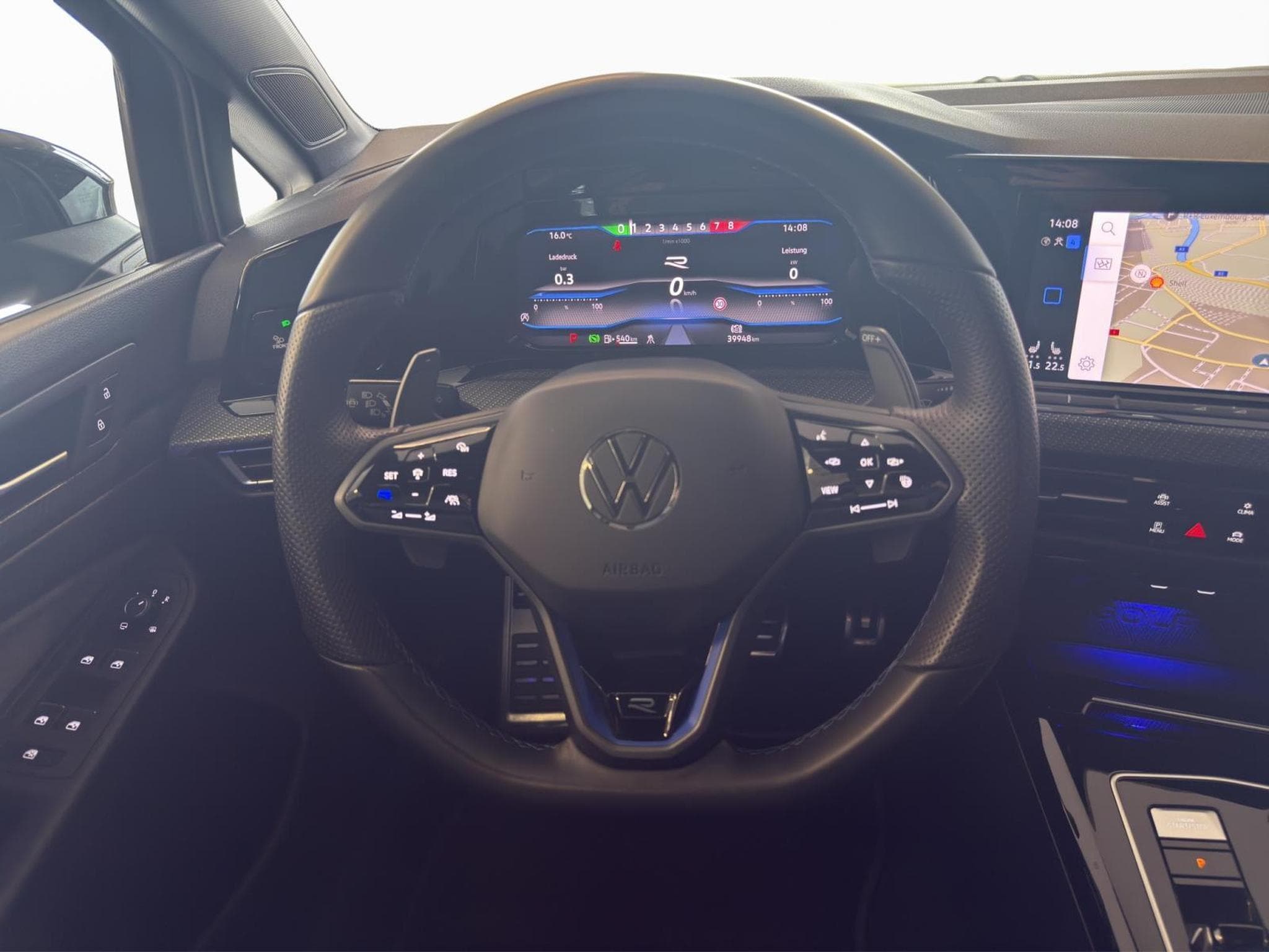 VW Golf PERFORMANCE (2024) - Photo 10
