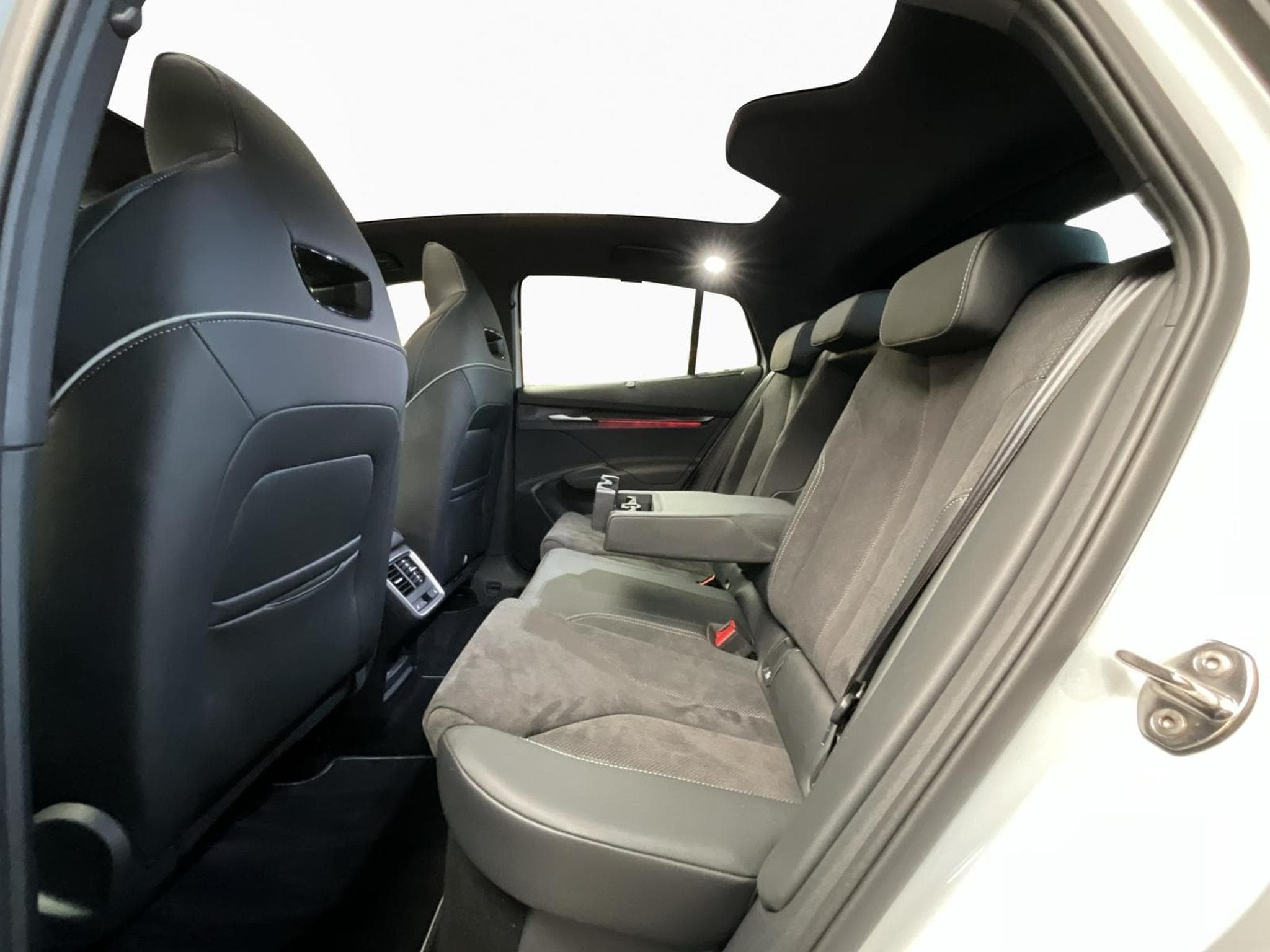 Skoda Enyaq Sportline+DSG+LED+NAVI+P.Transport (2025) - Photo 17