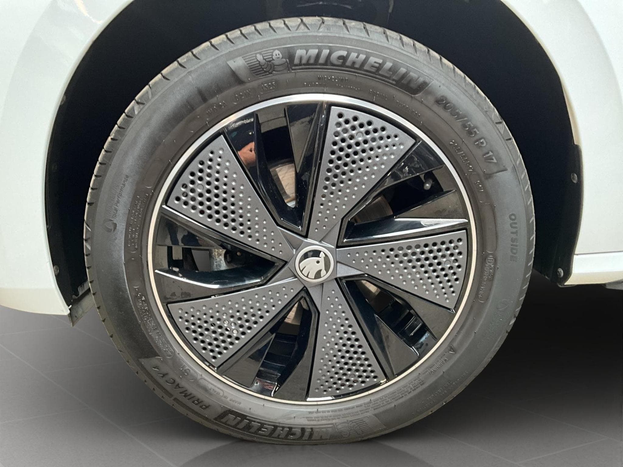 Skoda Kamiq Monte-Carlo+DSG+LED+NAVI+DAB+Pano (2025) - Photo 8