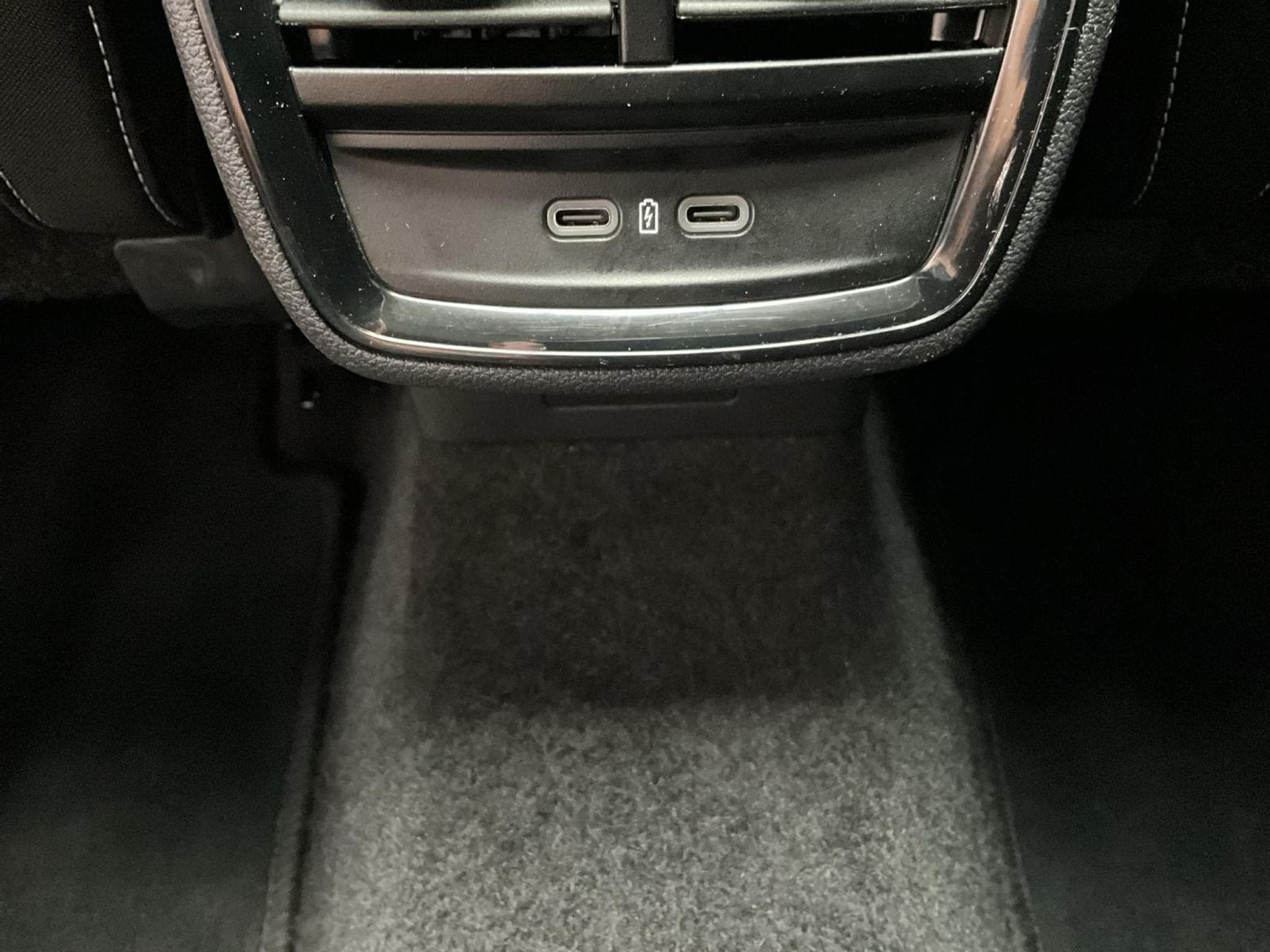 Skoda Kamiq Monte-Carlo+DSG+LED+NAVI+DAB+Pano (2025) - Photo 22