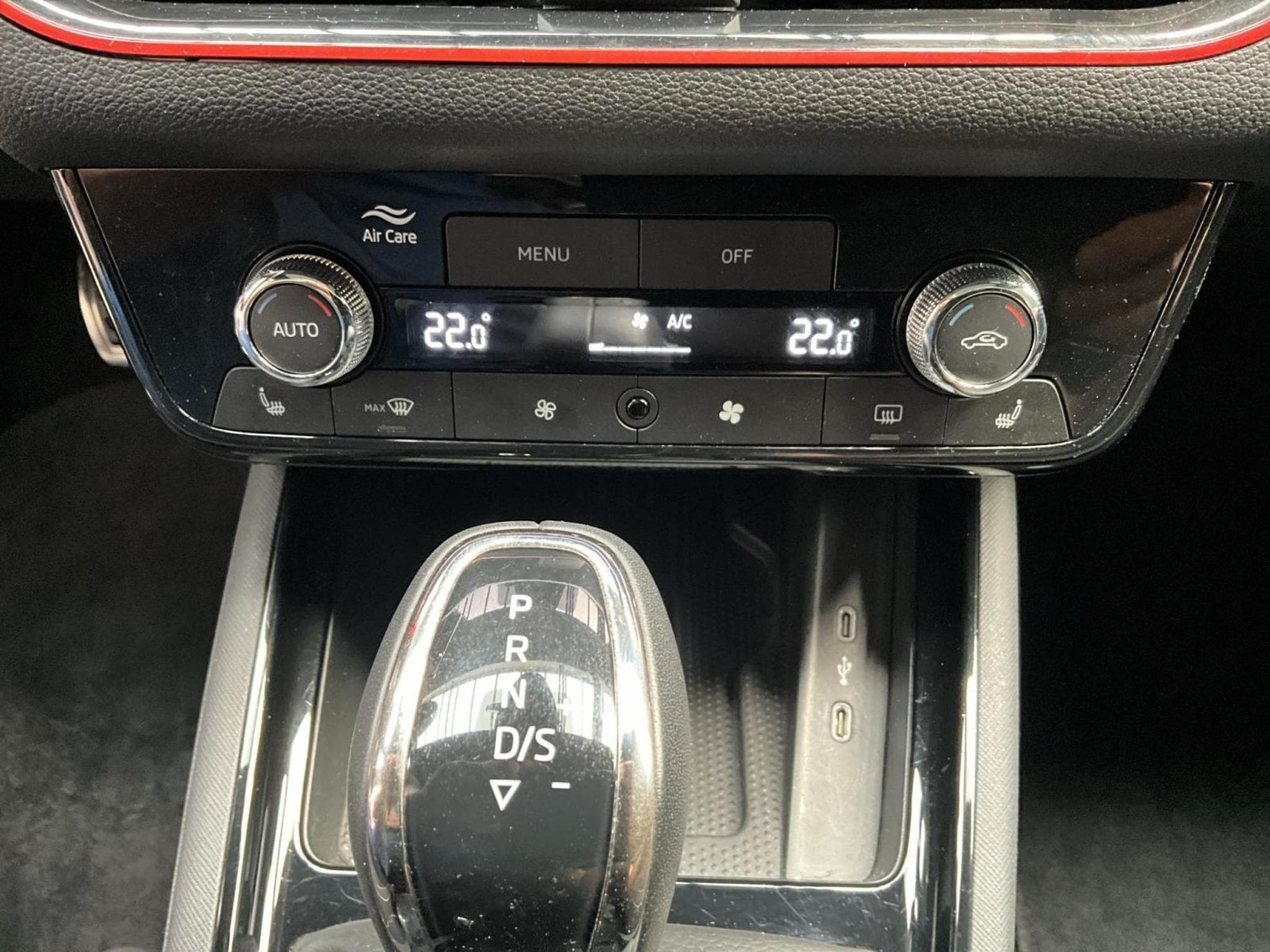 Skoda Kamiq Monte-Carlo+DSG+LED+NAVI+DAB+Pano (2025) - Photo 21