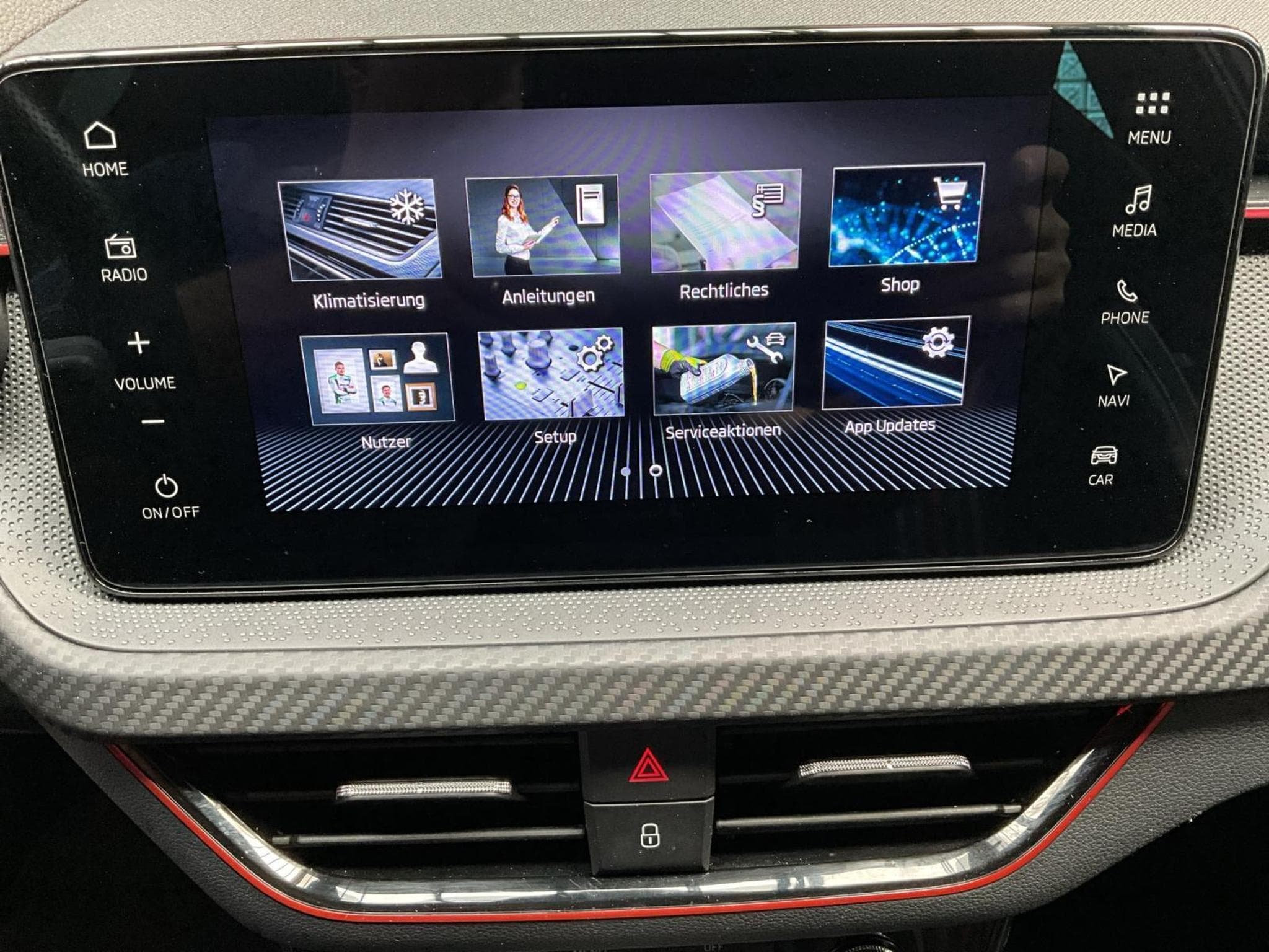 Skoda Kamiq Monte-Carlo+DSG+LED+NAVI+DAB+Pano (2025) - Photo 20