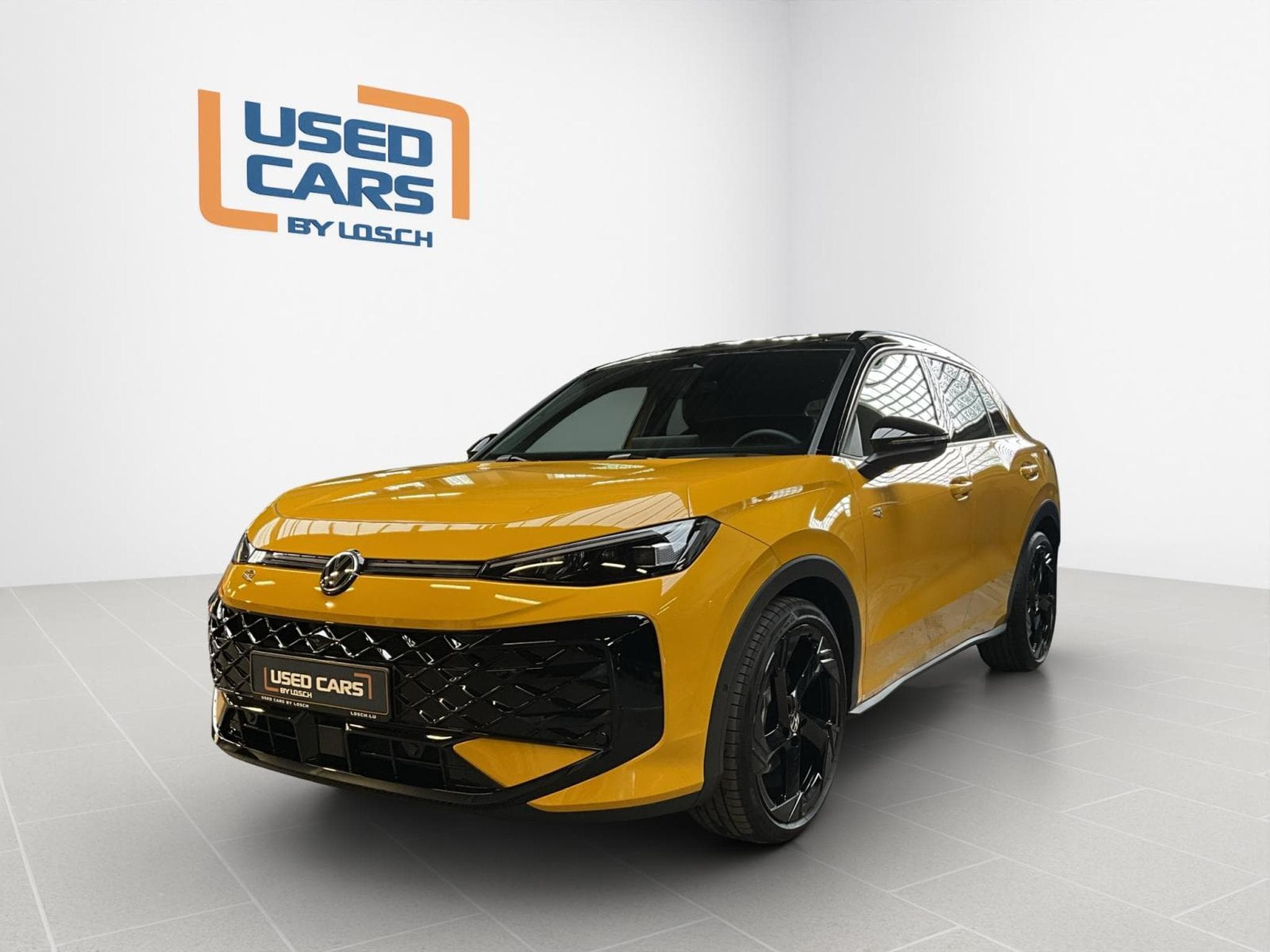 VW T-Roc R-Line+DSG+P.Park+P.Tech.+P.Design+Harman (2025) - Photo 1