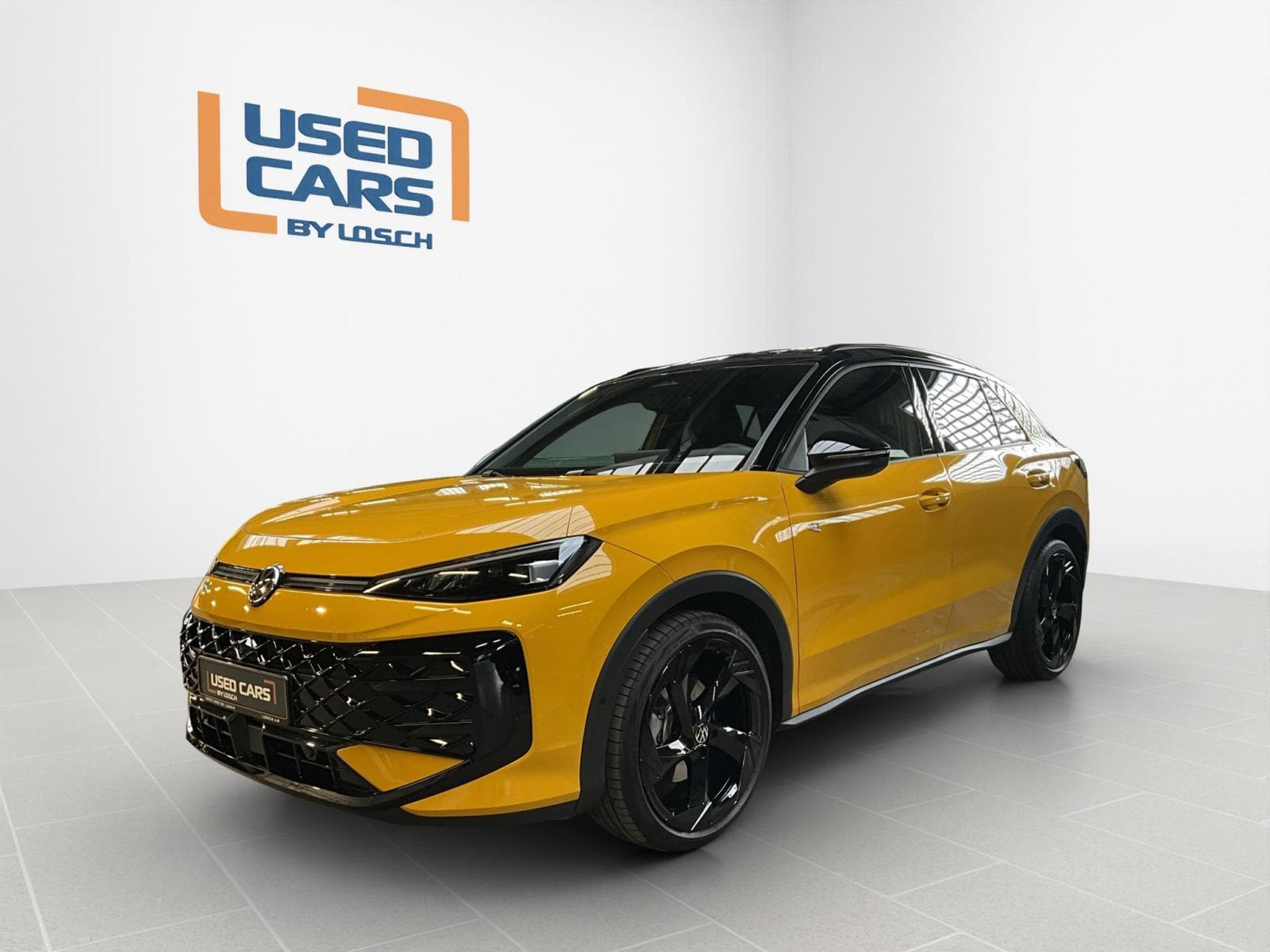 VW T-Roc R-Line+DSG+P.Park+P.Tech.+P.Design+Harman (2025) - Photo 4