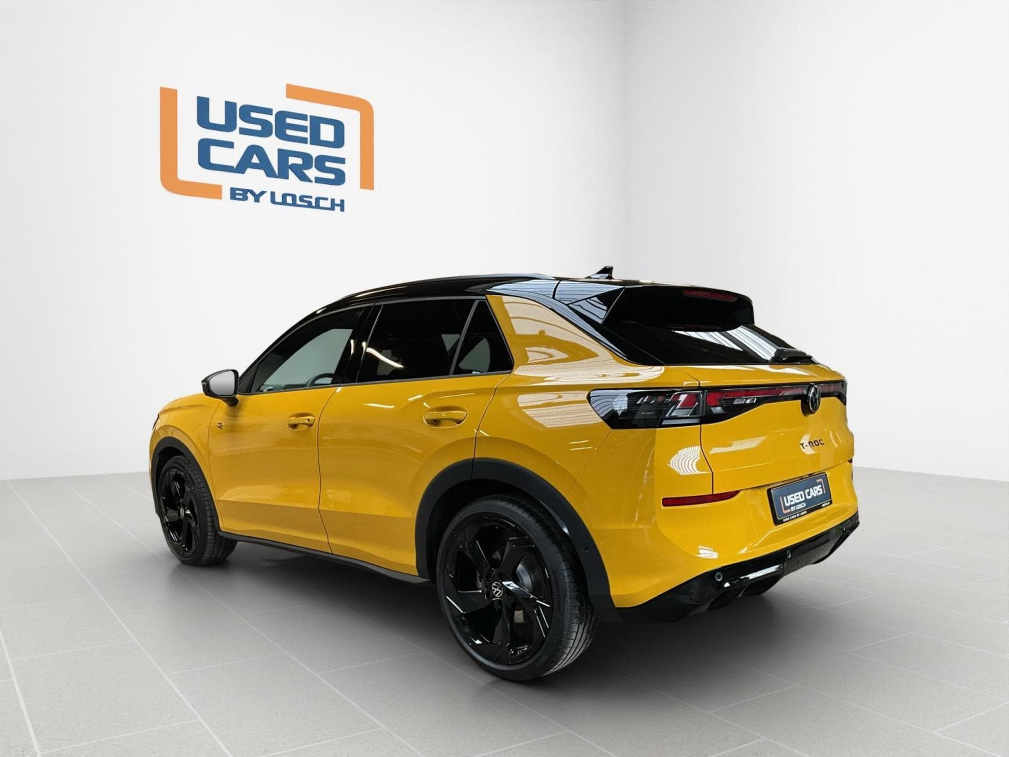 VW T-Roc R-Line+DSG+P.Park+P.Tech.+P.Design+Harman (2025) - Photo 5
