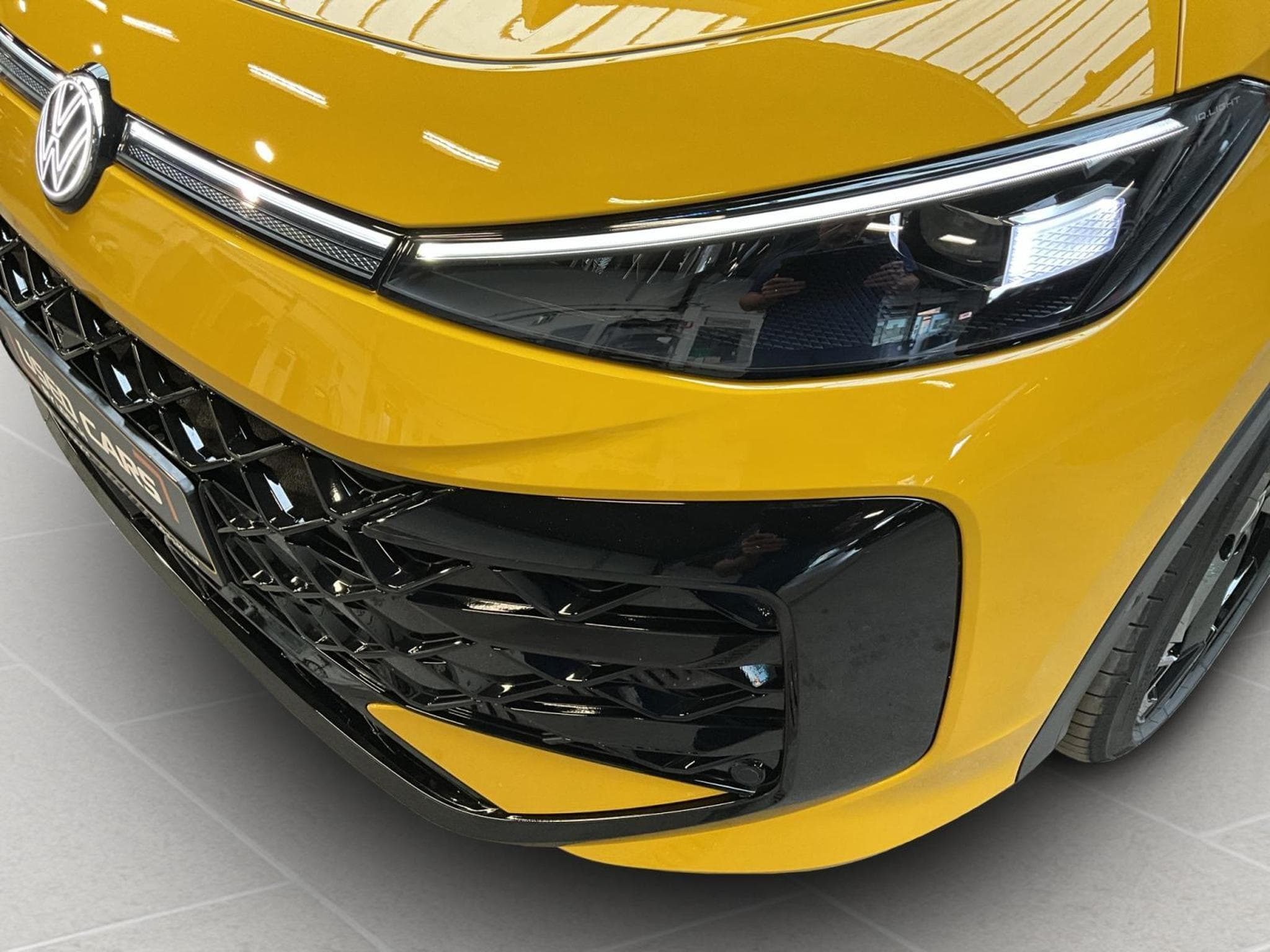 VW T-Roc R-Line+DSG+P.Park+P.Tech.+P.Design+Harman (2025) - Photo 17