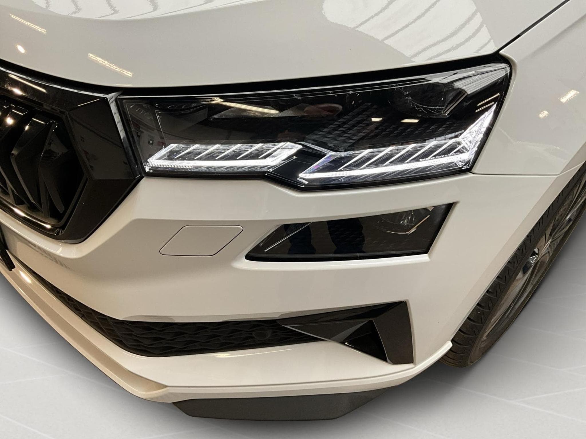 Skoda Karoq Sportline+DSG+LED+NAVI+AHK+P.Travel (2025) - Photo 17