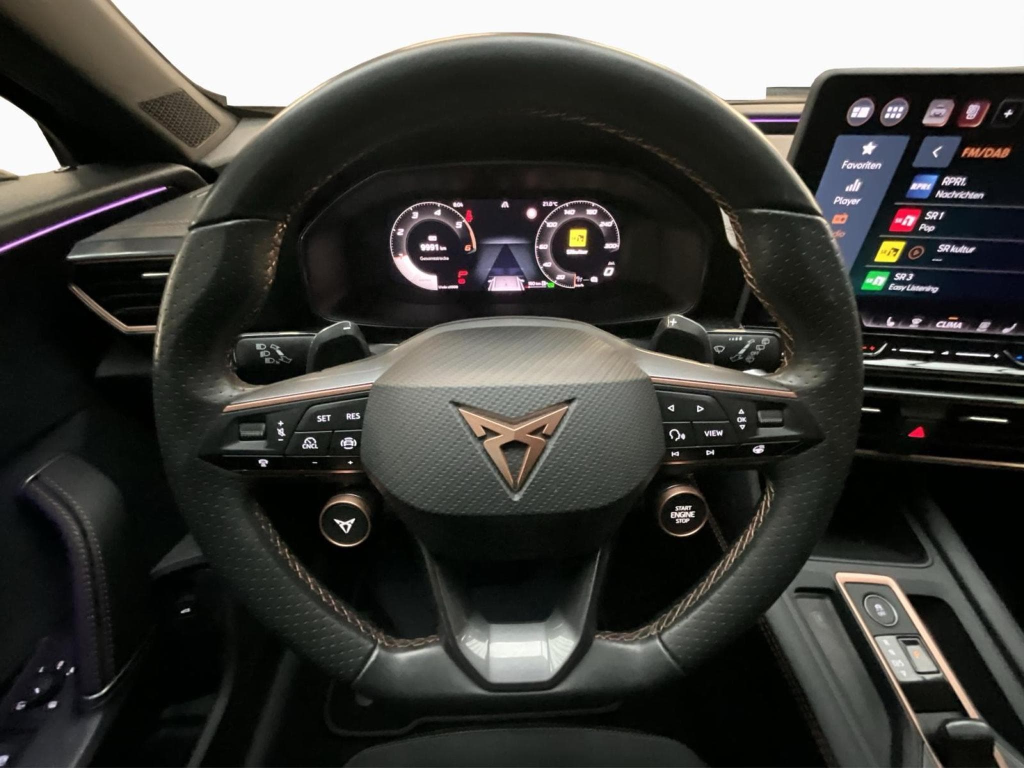 Cupra Formentor Dynamic-Design+DSG+Pure-Performance+ahk+Sennheiser (2025) - Photo 10