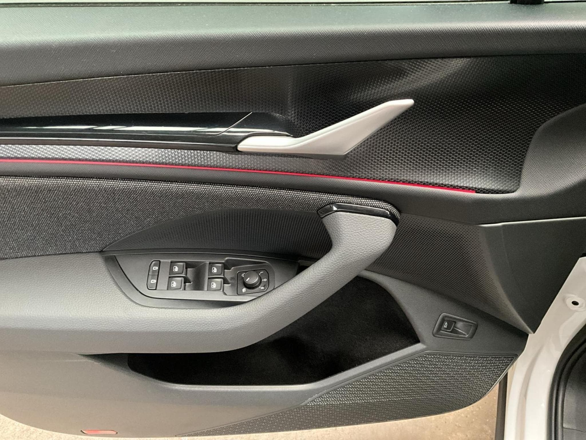 Skoda Kodiaq Selection+DSG+4x4+P.Convenience+Light&View+ (2025) - Photo 14
