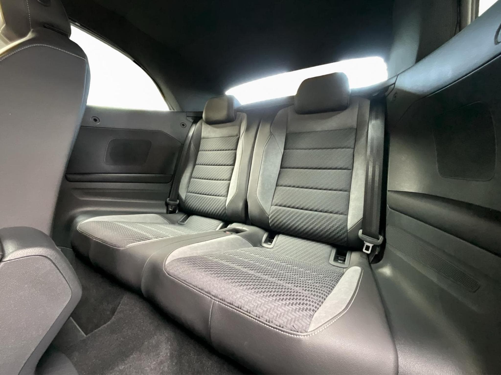 VW T-Roc R-Line+DSG+P.Aide+LM19+Black-Style (2022) - Photo 15