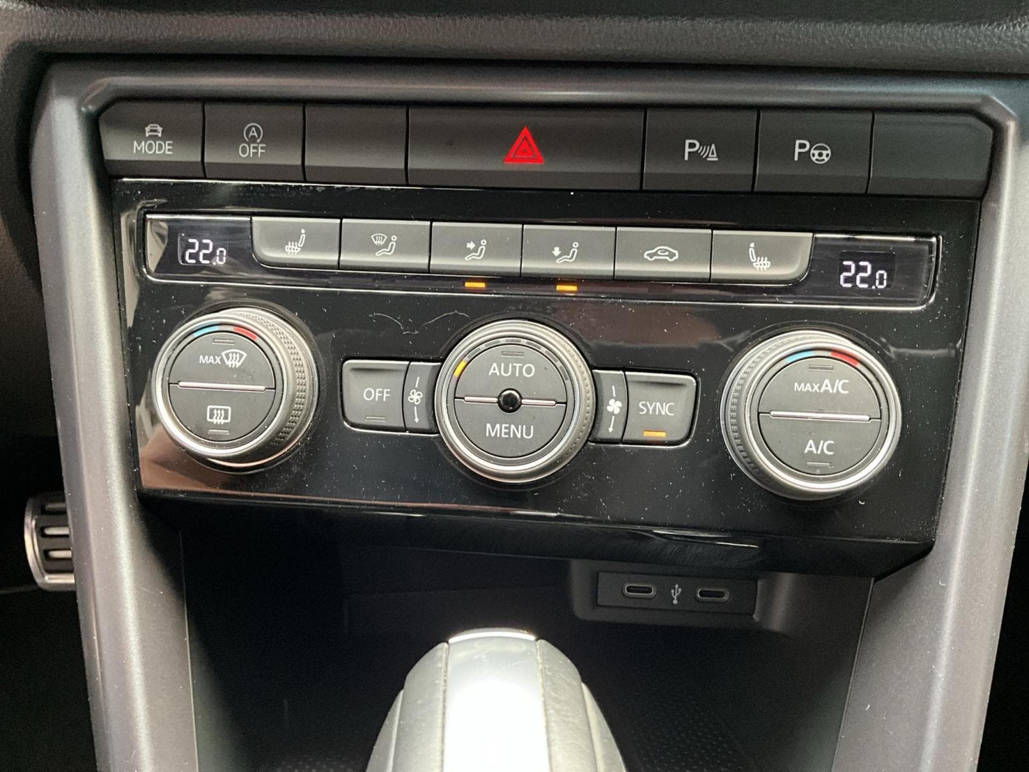VW T-Roc R-Line+DSG+P.Aide+LM19+Black-Style (2022) - Photo 19