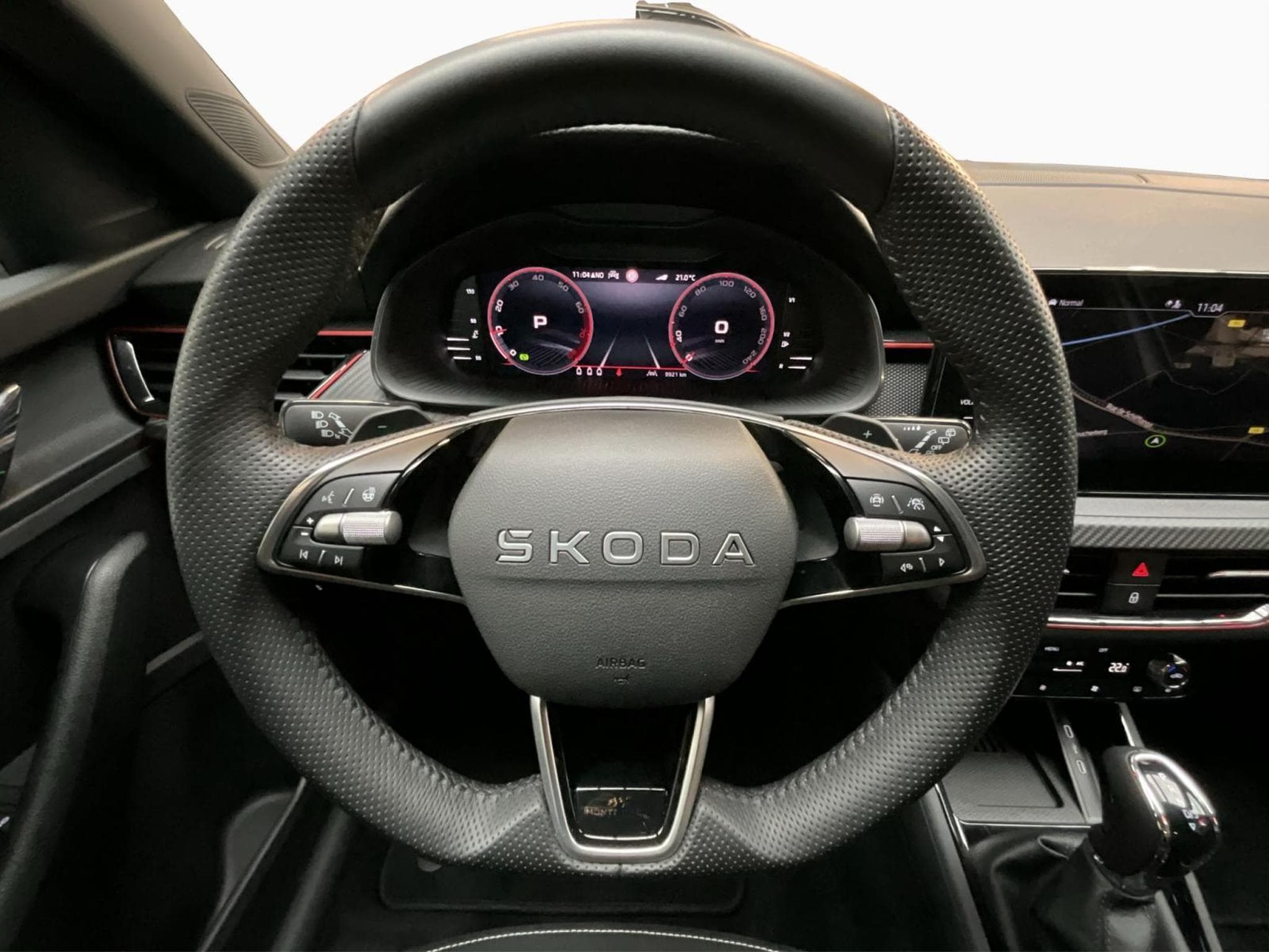 Skoda Kamiq Monte-Carlo+DSG+Pano+RearView+AHK (2025) - Photo 10
