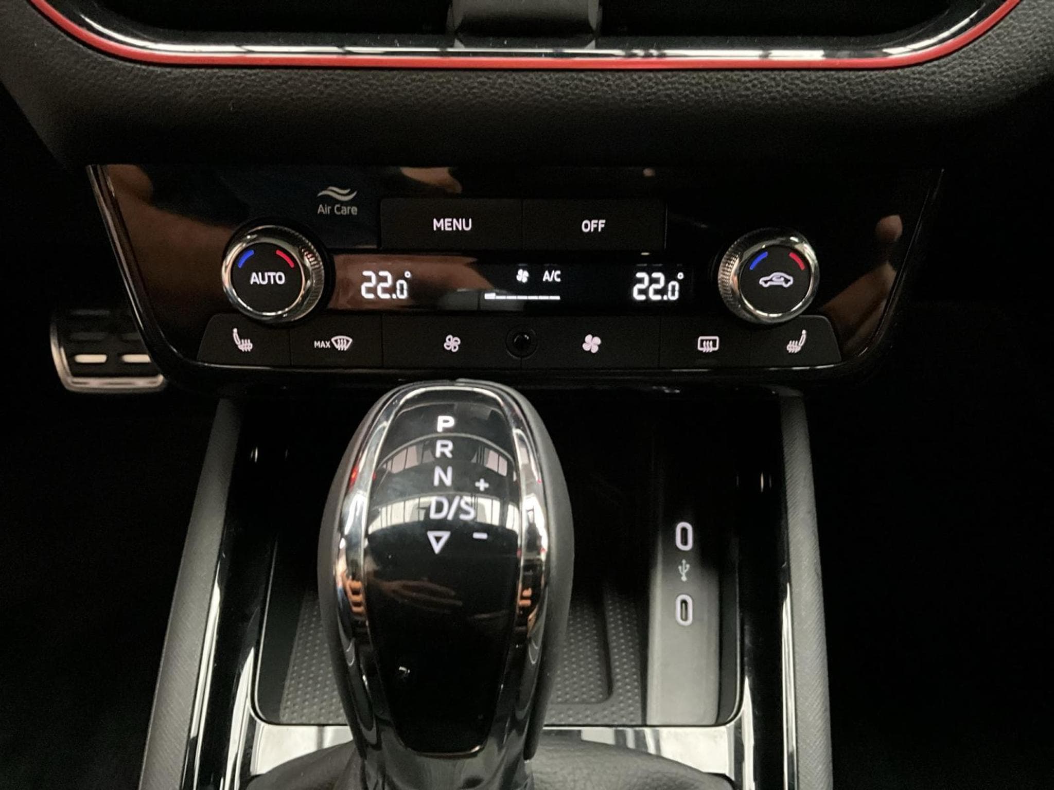 Skoda Kamiq Monte-Carlo+DSG+Pano+RearView+AHK (2025) - Photo 22