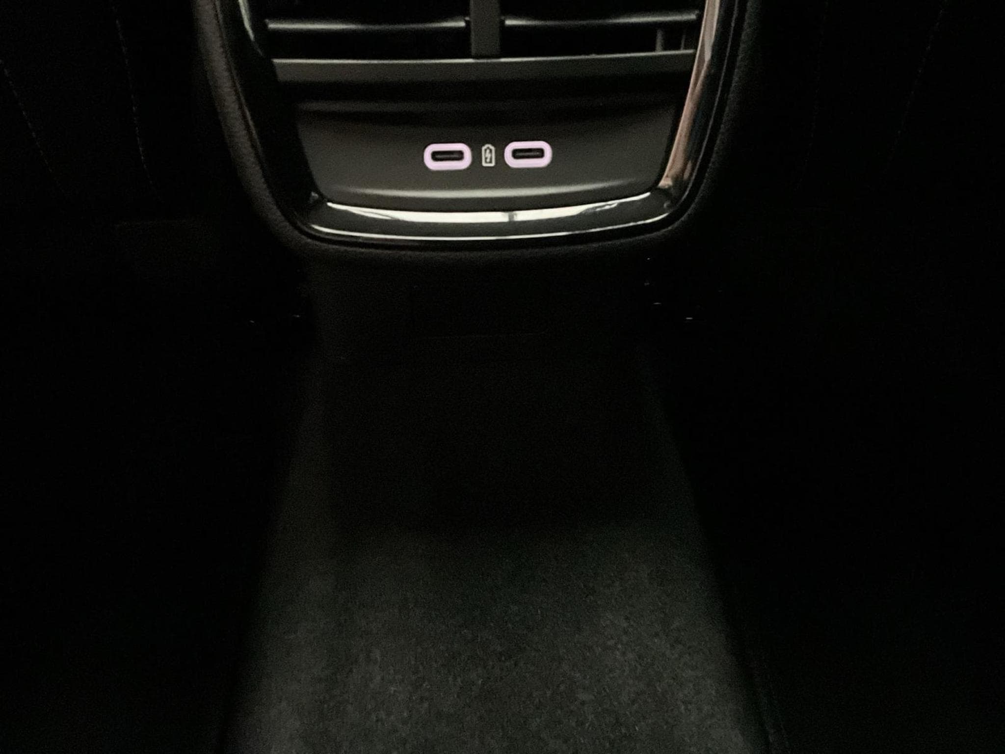 Skoda Kamiq Monte-Carlo+DSG+Pano+RearView+AHK (2025) - Photo 23