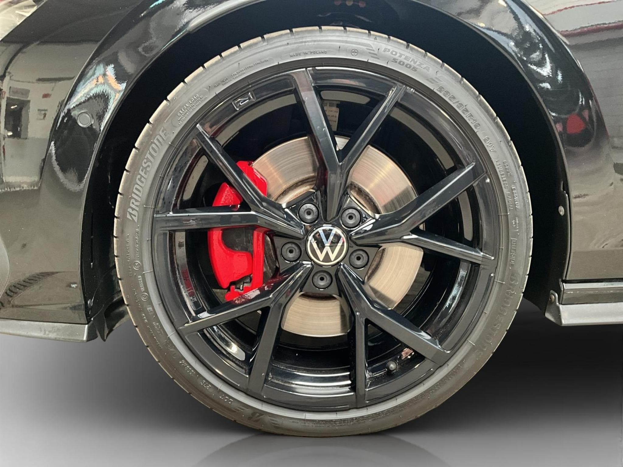 VW Golf GTI+DSG+Standh.+Head+Pano+LM19 (2025) - Photo 8