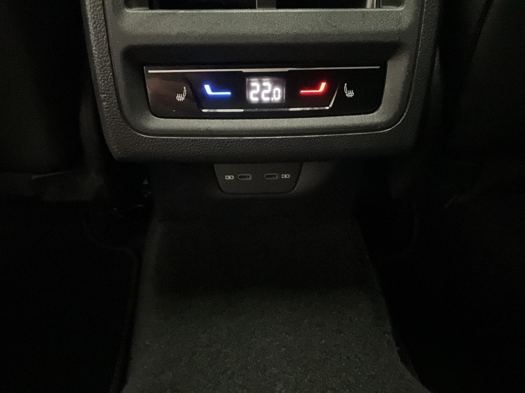 VW Golf GTI+DSG+Standh.+Head+Pano+LM19 (2025) - Photo 21