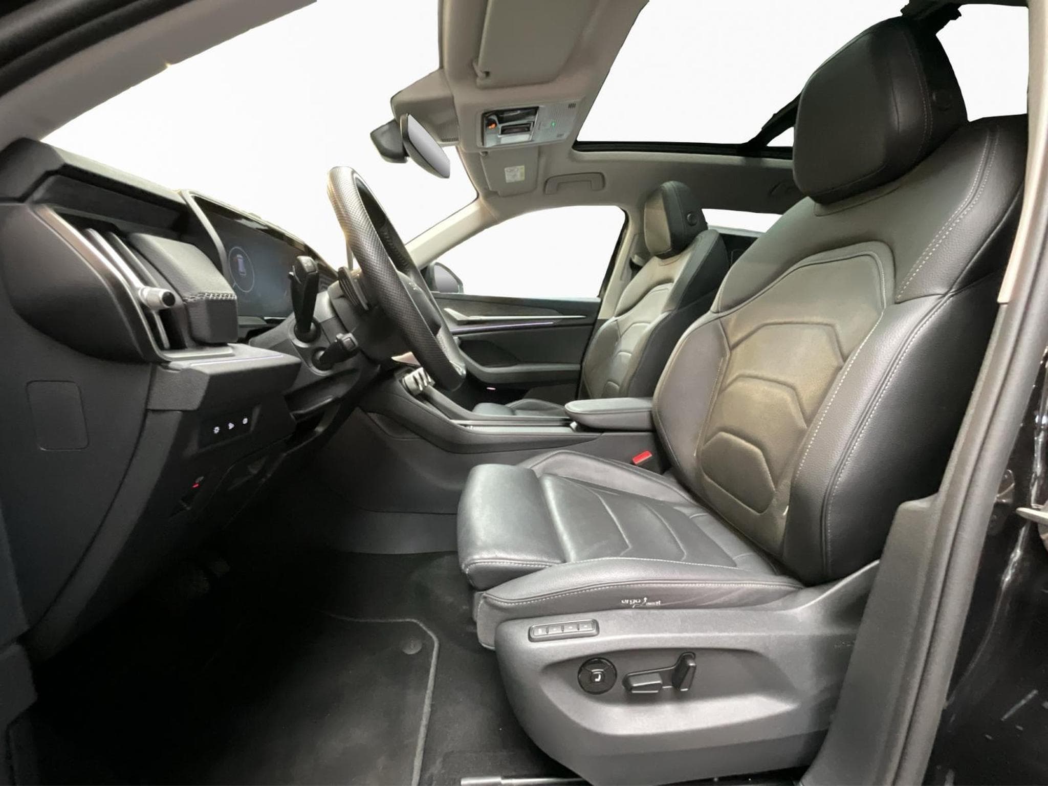 Skoda Kodiaq Selection+DSG+4x4+P.Simply&Clever+LM19+P.Light+P.Optic+P.con (2025) - Foto 9