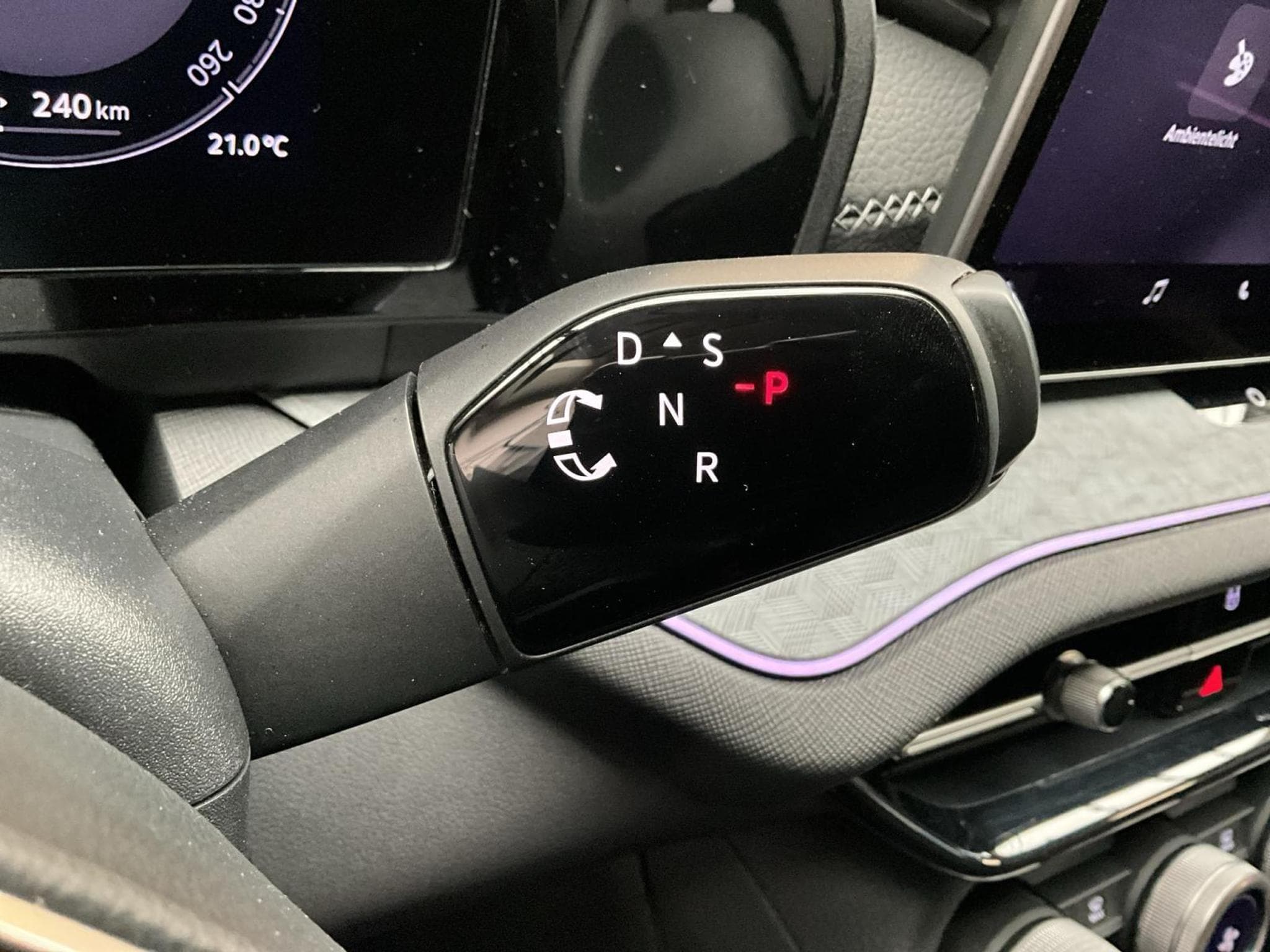 Skoda Kodiaq Selection+DSG+4x4+P.Simply&Clever+LM19+P.Light+P.Optic+P.con (2025) - Foto 12