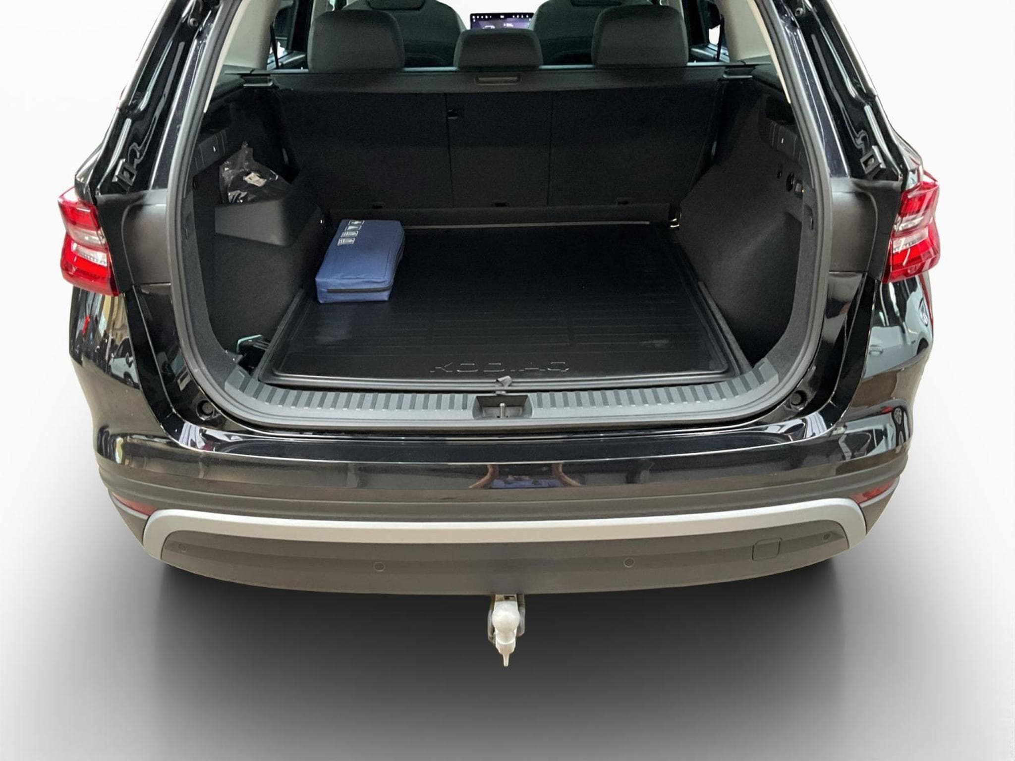 Skoda Kodiaq Selection+DSG+4x4+P.Simply&Clever+LM19+P.Light+P.Optic+P.con (2025) - Foto 17