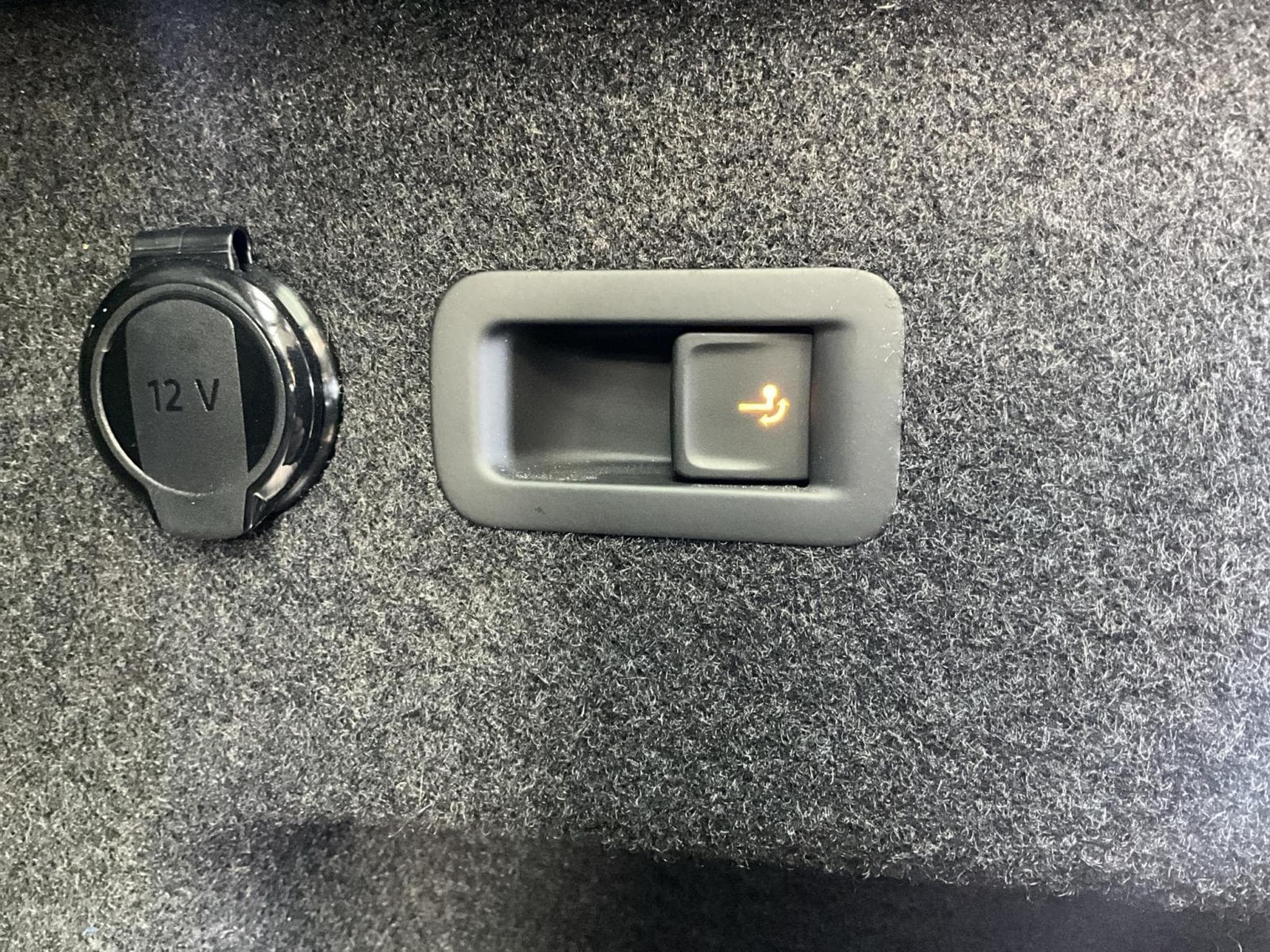 Skoda Kodiaq Selection+DSG+4x4+P.Simply&Clever+LM19+P.Light+P.Optic+P.con (2025) - Foto 20