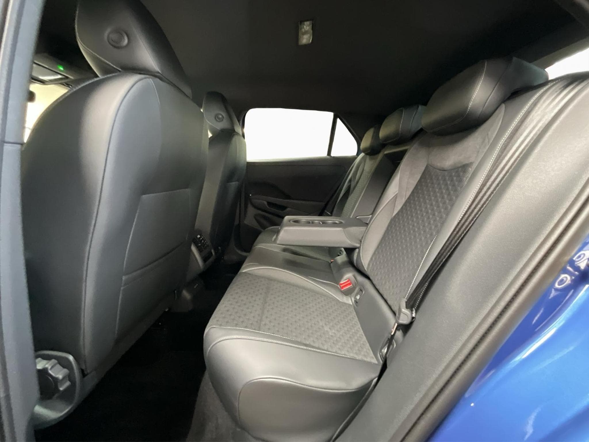 VW T-Roc NF+R-Line+DSG+360°+Head+LED+NAVI (2025) - Foto 15