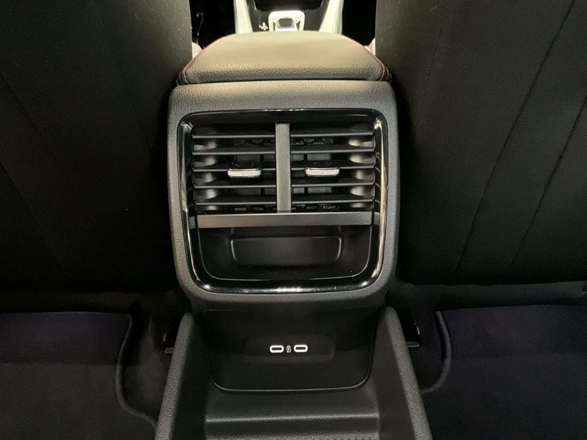 Skoda Octavia RS+DSG+P.Assisted+LM19+AHK+Head-Up+360°View (2025) - Foto 21
