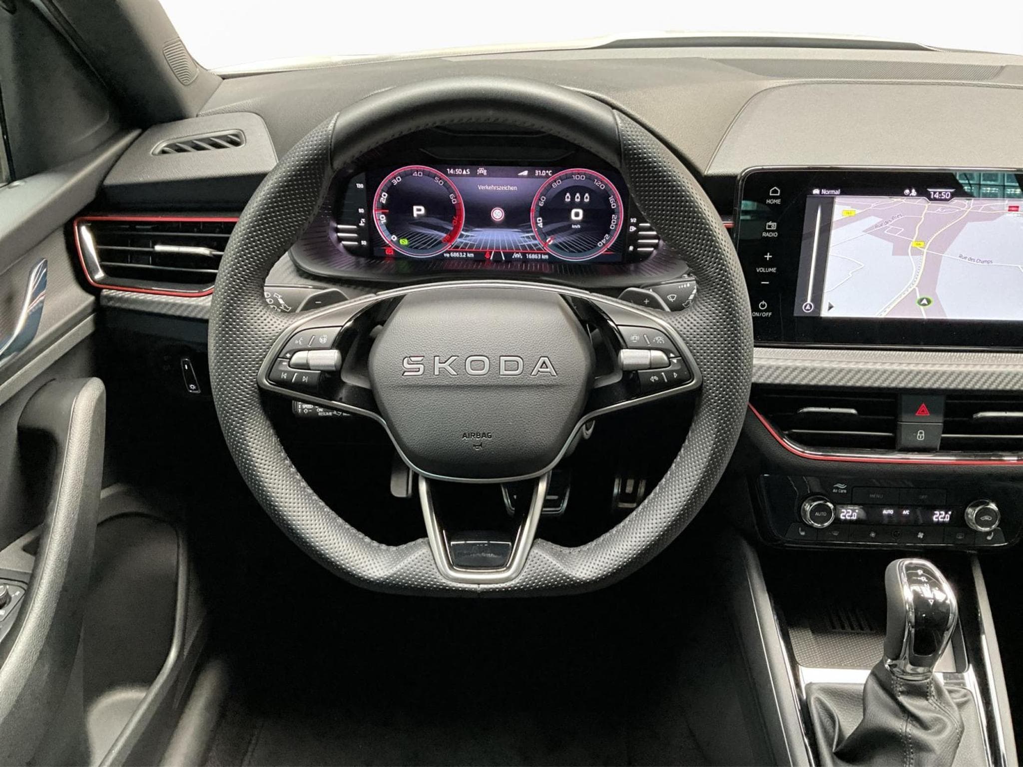 Skoda Kamiq Monte-Carlo+DSG+RearView+LED+Navi (2025) - Foto 10
