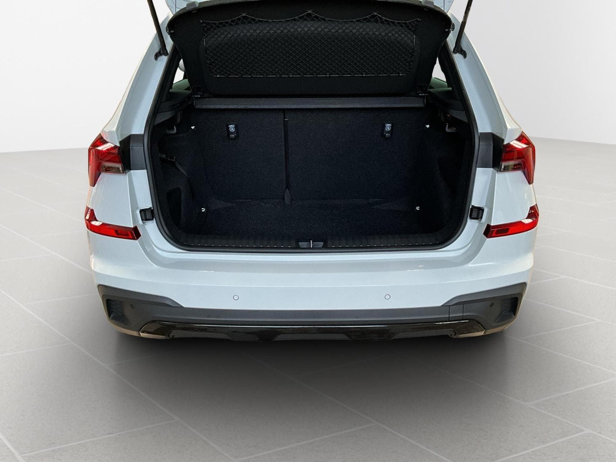 Skoda Kamiq Monte-Carlo+DSG+RearView+LED+Navi (2025) - Foto 17