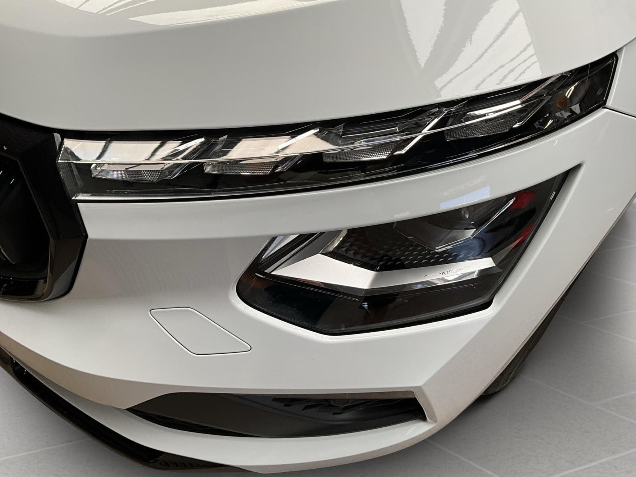 Skoda Kamiq Monte-Carlo+DSG+RearView+LED+Navi (2025) - Foto 18