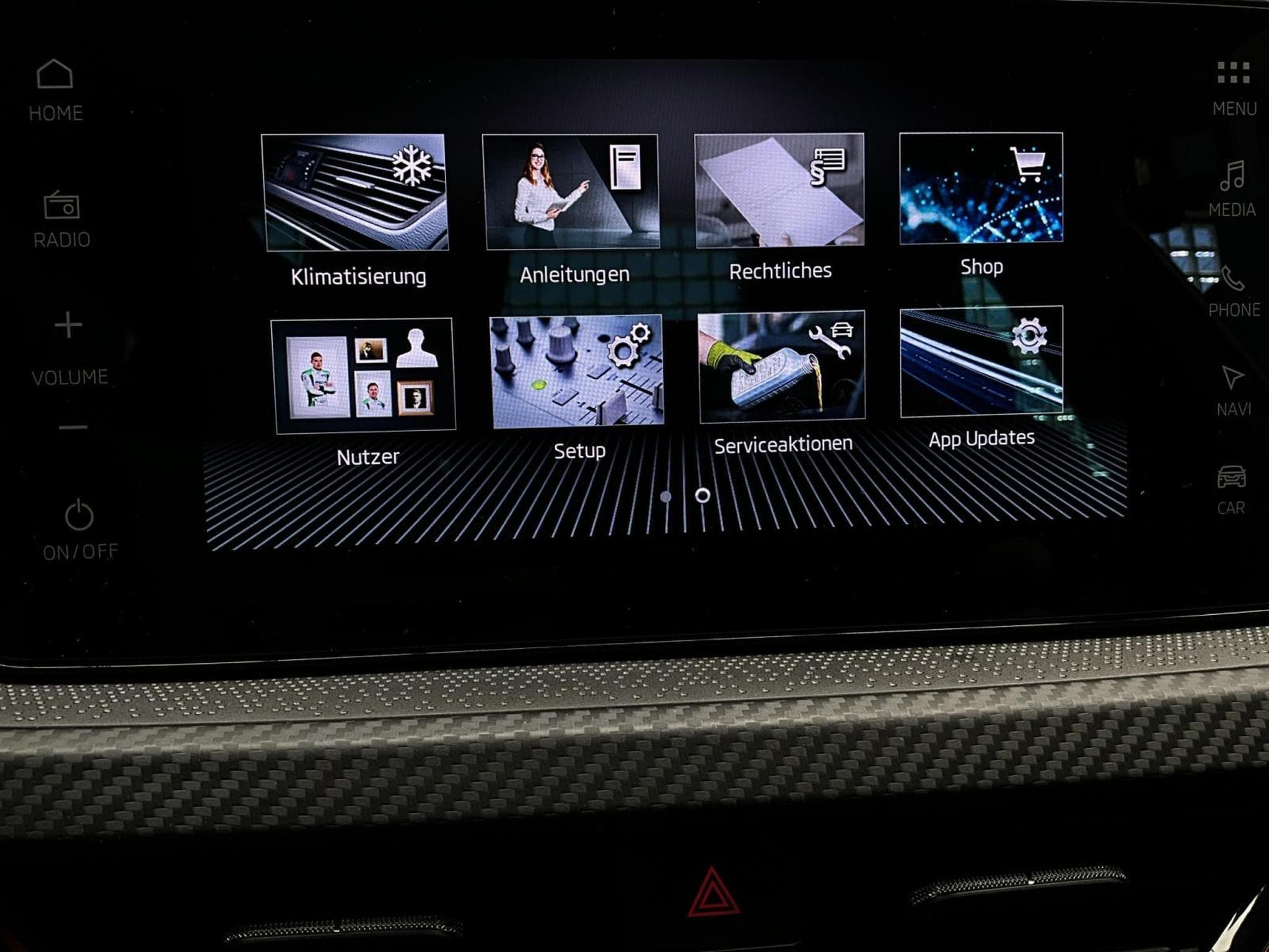 Skoda Kamiq Monte-Carlo+DSG+RearView+LED+Navi (2025) - Foto 19