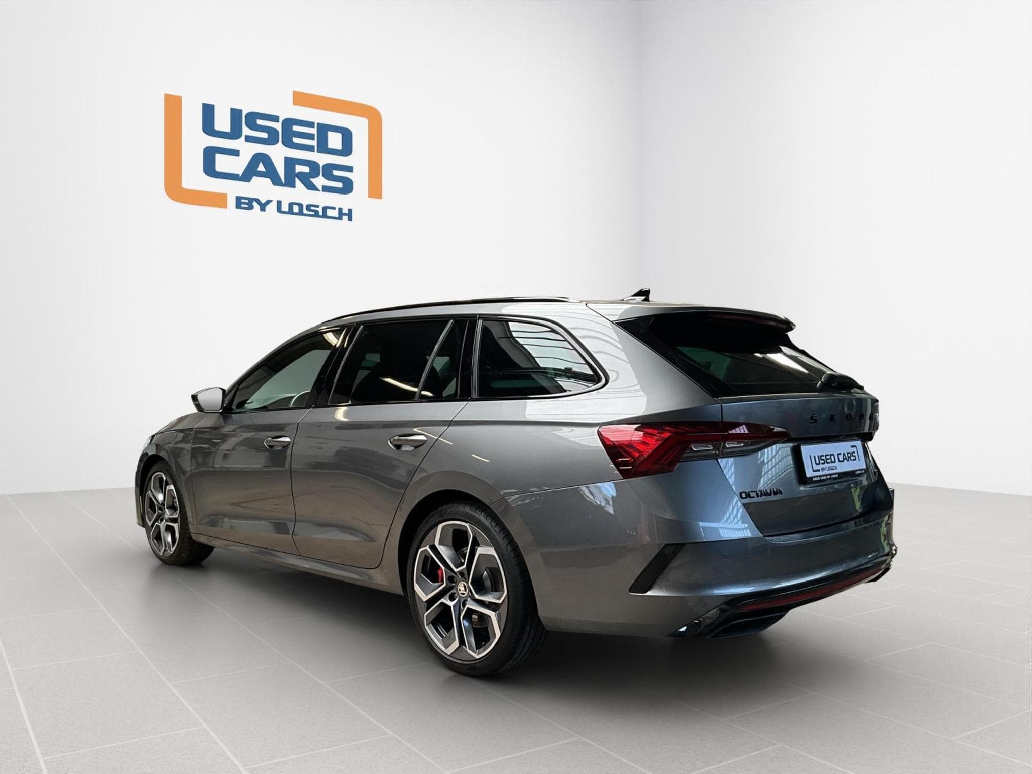 Skoda Octavia RS+DSG+P.Confort3+AHK+P.Challenge+P.RS (2022) - Foto 5