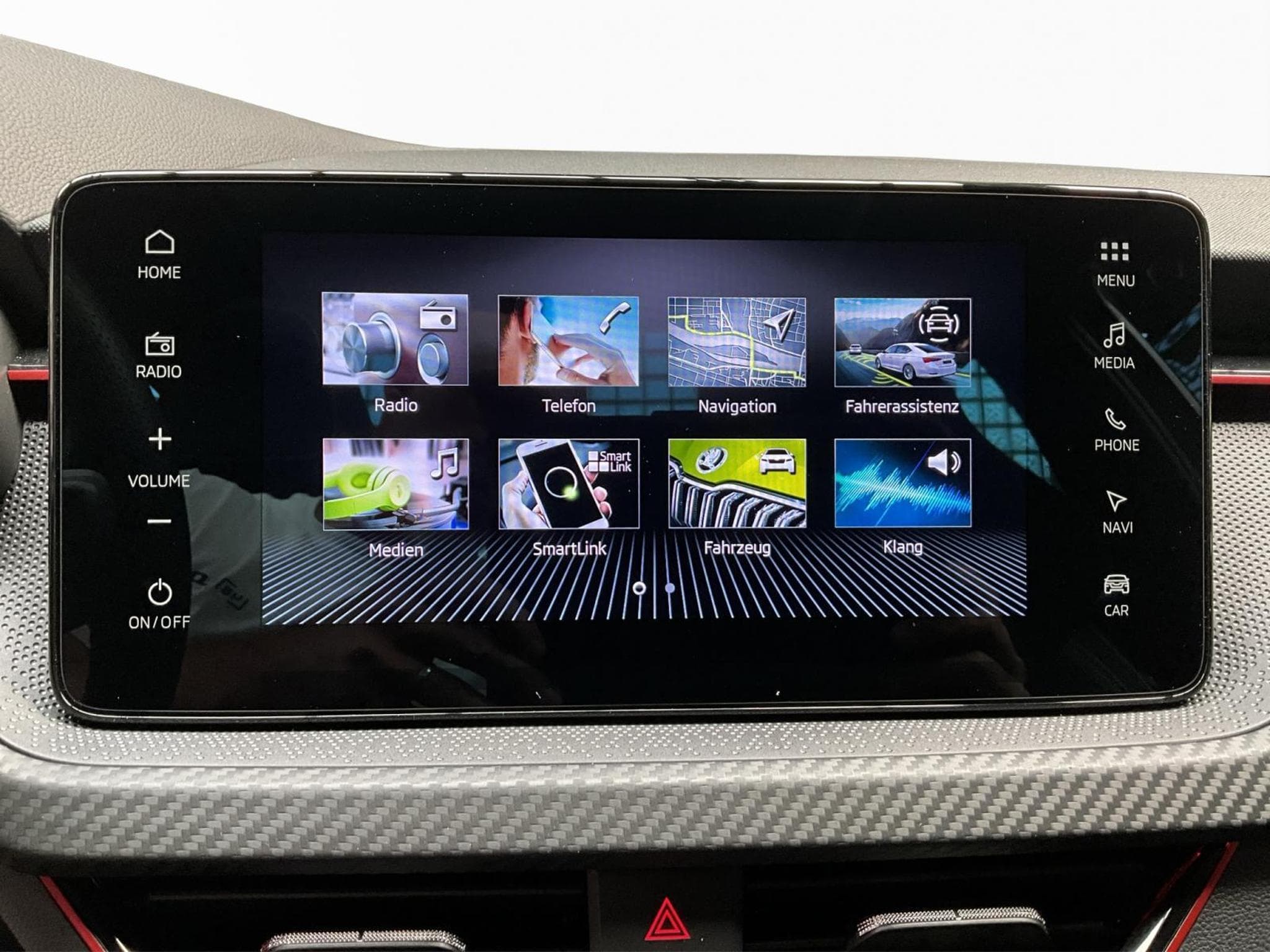 Skoda Kamiq Monte-carlo+DSG+LED+NAVI+P.Assissted+P.Park&Go (2025) - Foto 13