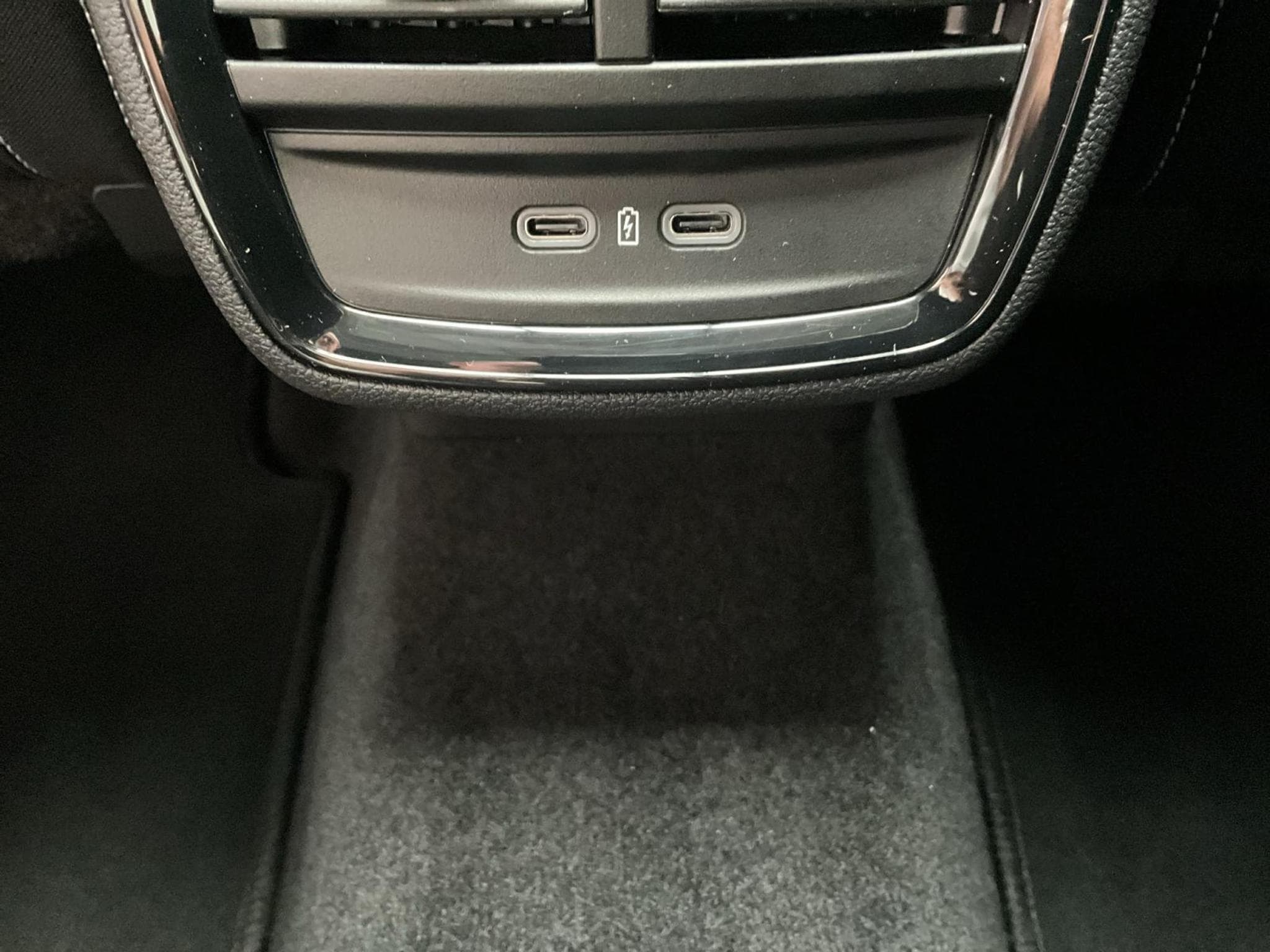 Skoda Kamiq Monte-carlo+DSG+LED+NAVI+P.Assissted+P.Park&Go (2025) - Foto 22
