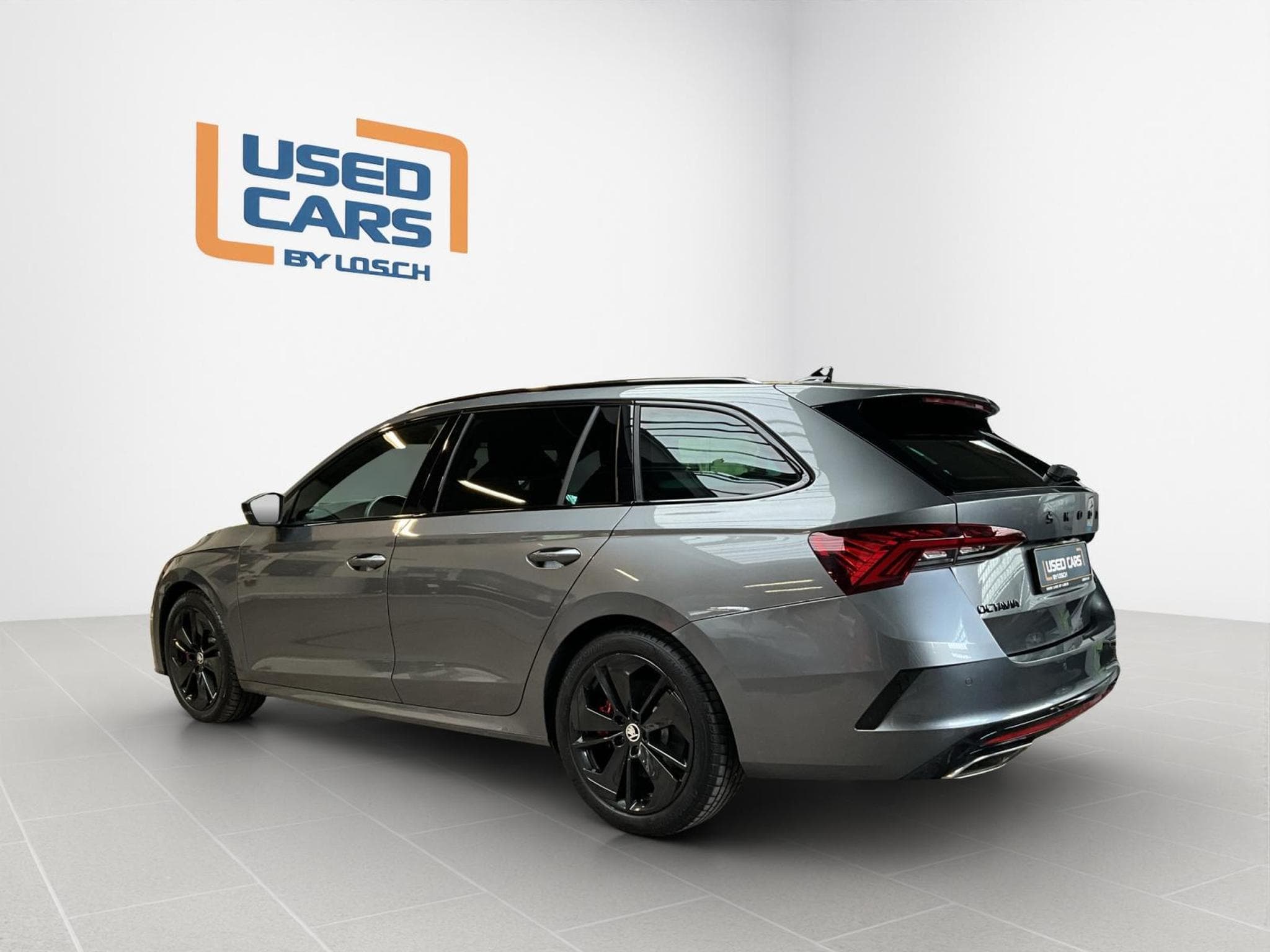 Skoda Octavia RS+DSG+AHK+HEAD-UP+LED+NAVI (2023) - Foto 5