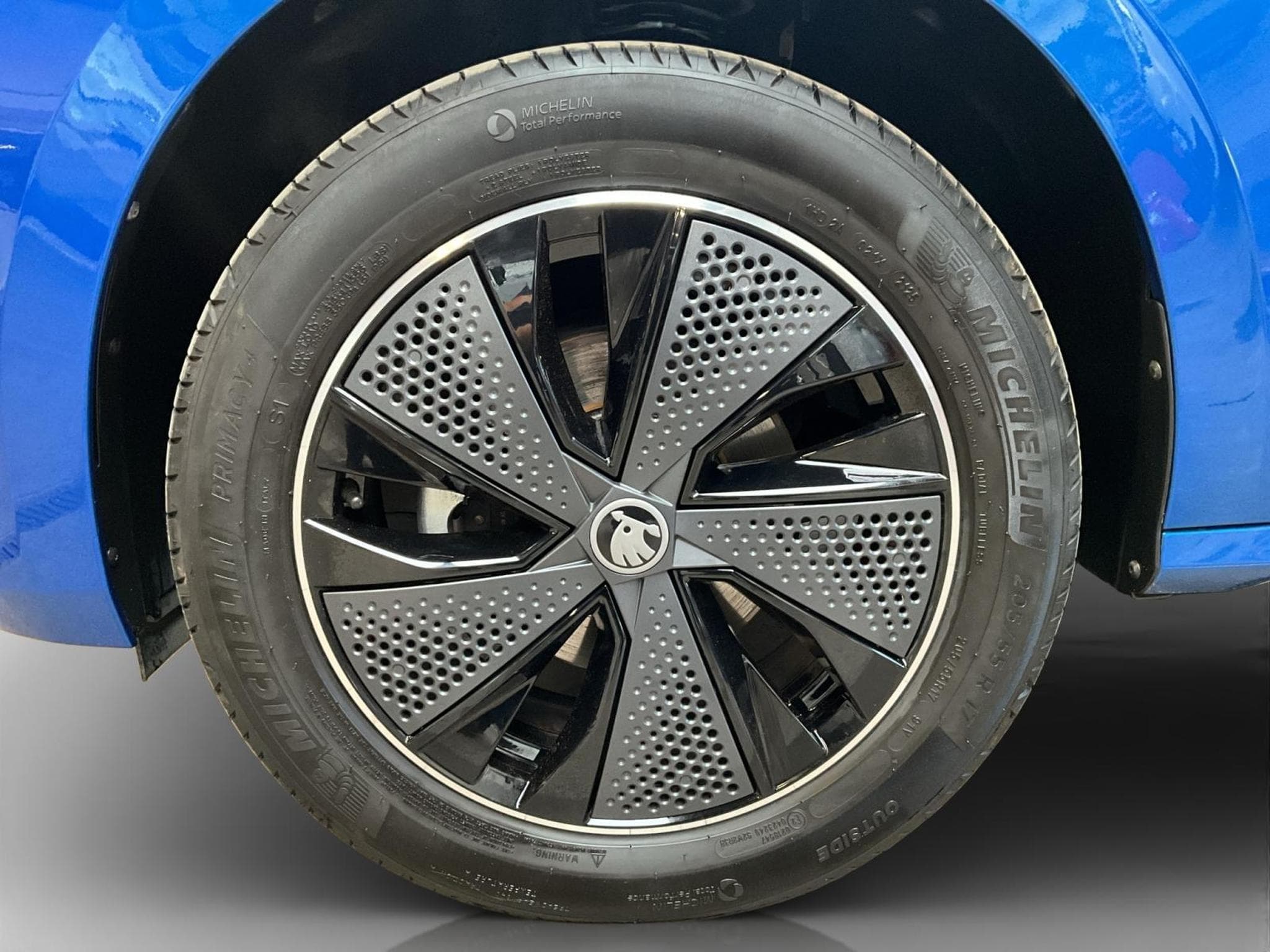 Skoda Kamiq Monte-Carlo+DSG+RearView+P.Simply-Clever+ (2025) - Foto 8