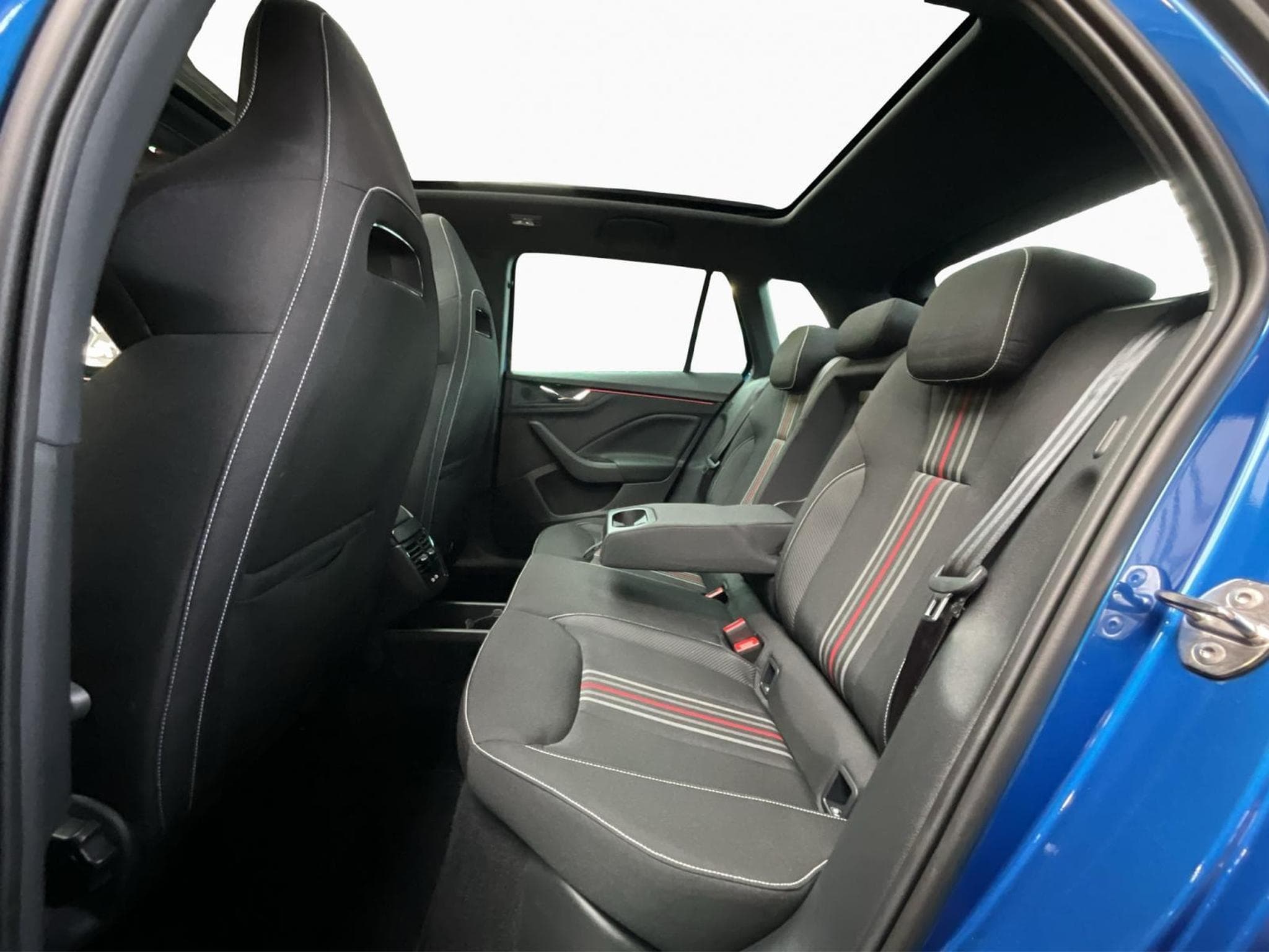 Skoda Kamiq Monte-Carlo+DSG+RearView+P.Simply-Clever+ (2025) - Foto 16