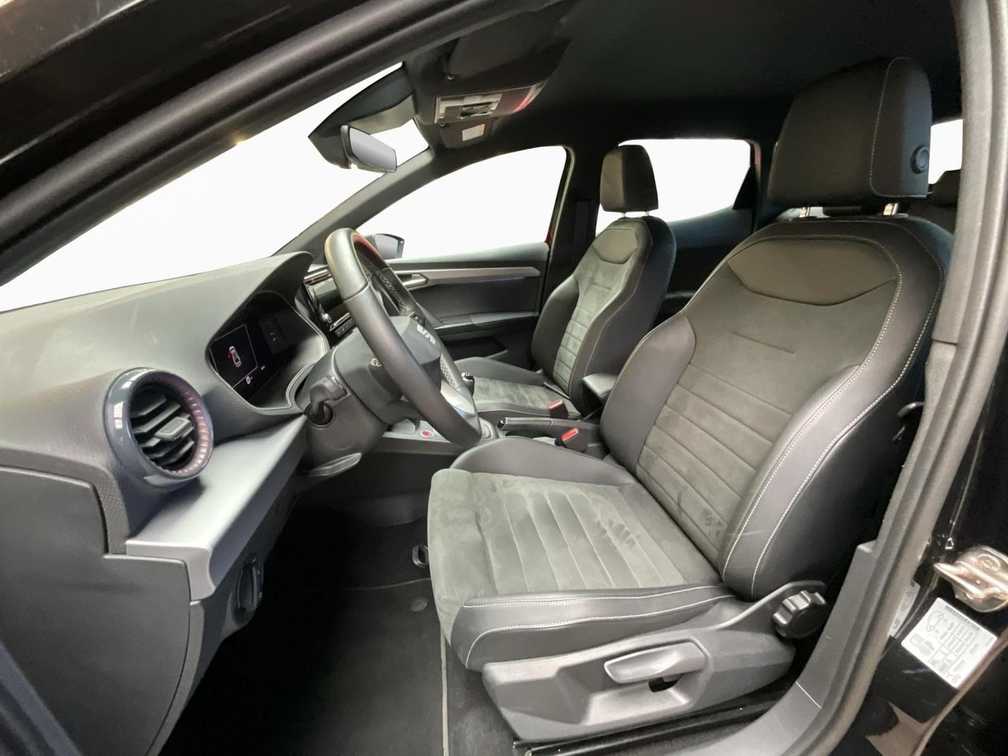 Seat Ibiza Xcellence+Virtual-Cockpit+P.Vision+P.Luxe+Full-Link (2025) - Foto 9