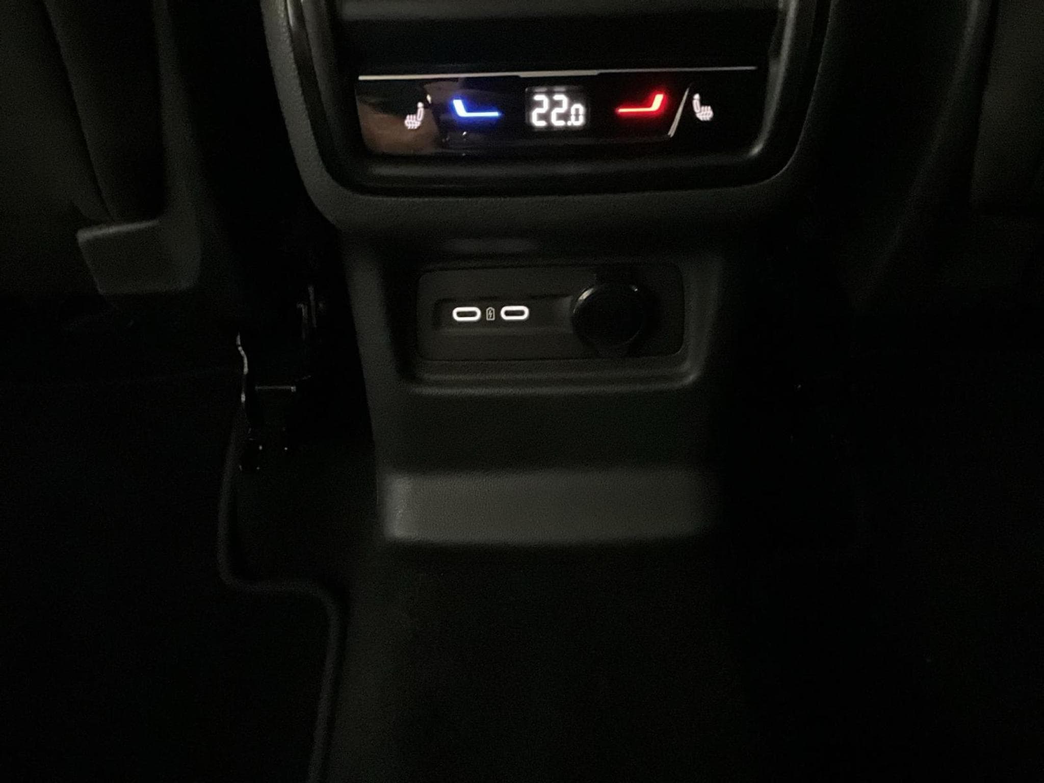 Skoda Kodiaq Selection+DSG+4x4+LM19+AHK+P.Light+P.Convenience (2025) - Foto 22