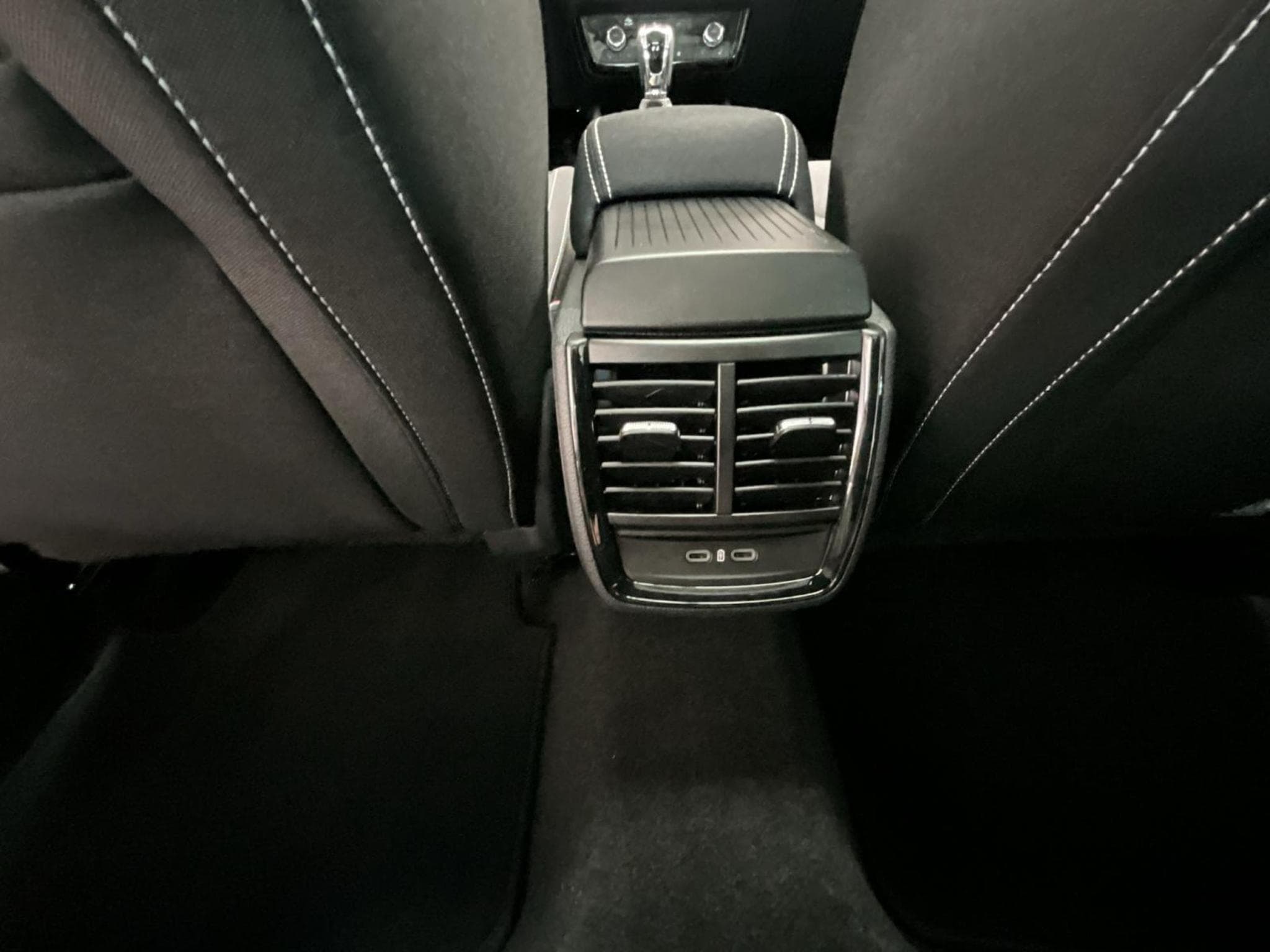 Skoda Kamiq Monte-Carlo+DSG+LED+NAVI+Pano+DAB (2025) - Foto 20