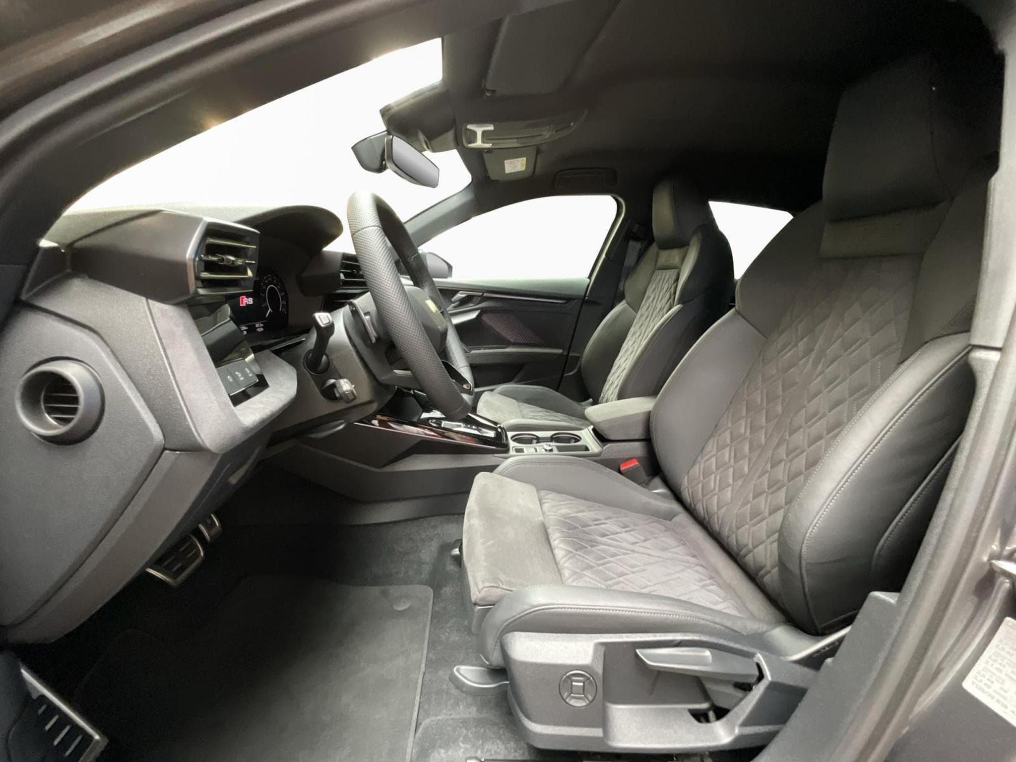 Audi RS3 SB+Quattro+S-Tronic+P.Premium+Auspuff-RS-Sport+Sonos (2026) - Foto 9