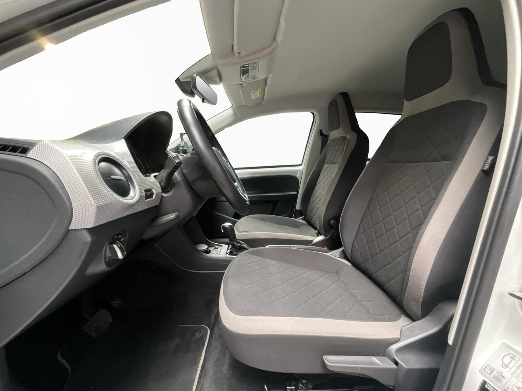 VW UP Style+P.Rangement+P.Aide+P.Confort (2022) - Foto 9