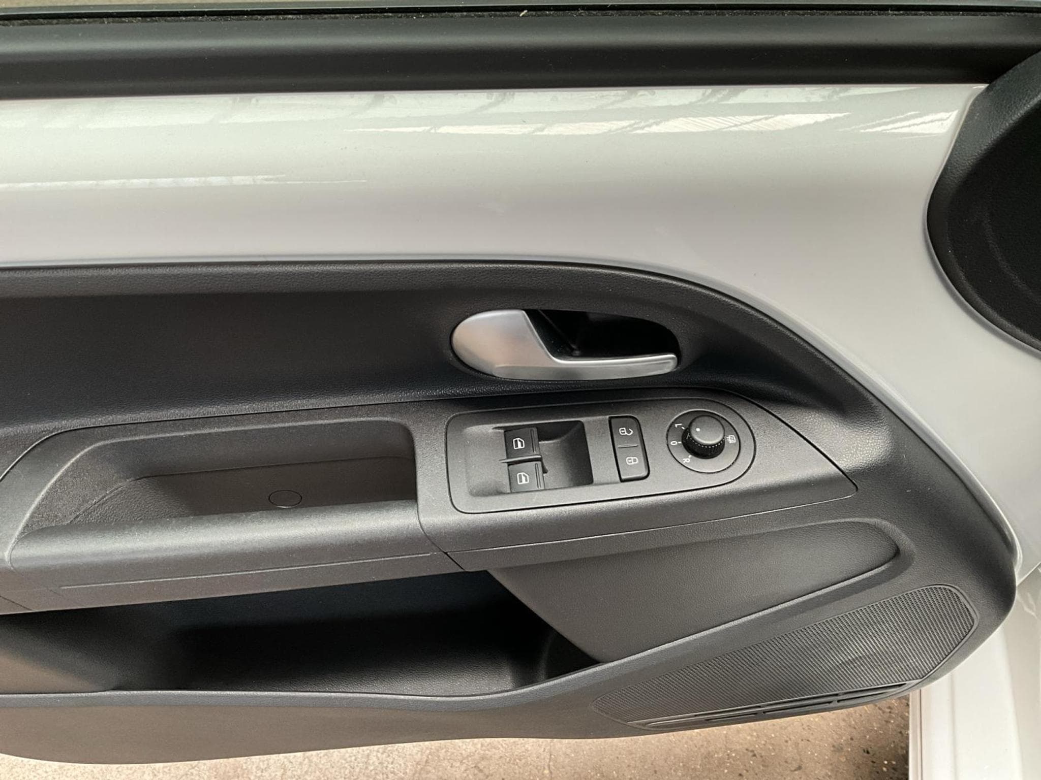 VW UP Style+P.Rangement+P.Aide+P.Confort (2022) - Foto 14
